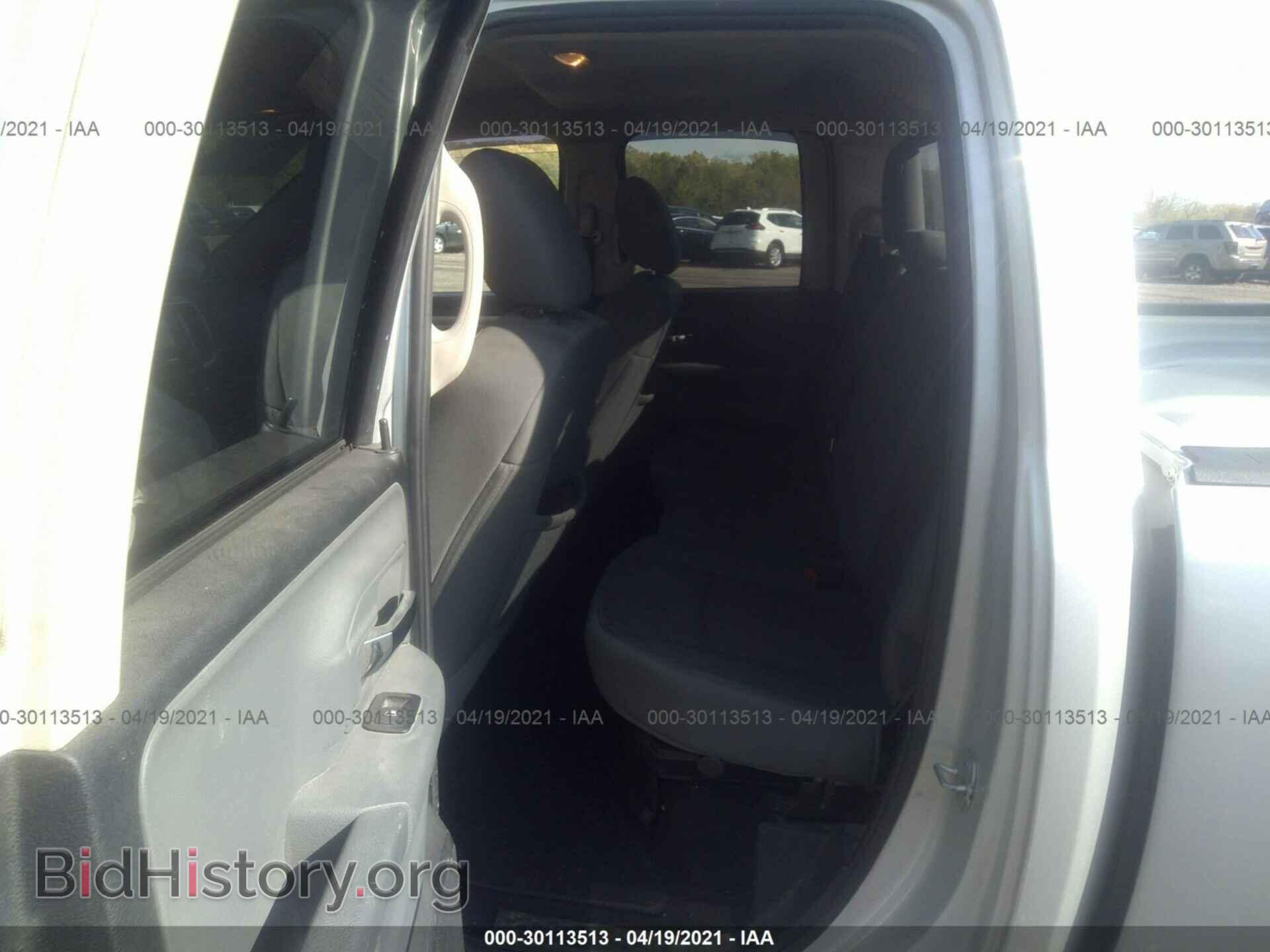 2015 RAM 1500 - VIN: 1C6RR7GT7FS524384 - Фото 8