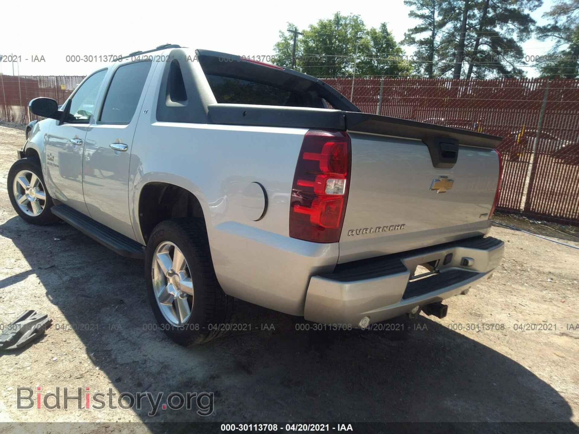 2011 CHEVROLET AVALANCHE - VIN: 3GNMCFE01BG102918 - Фото 3