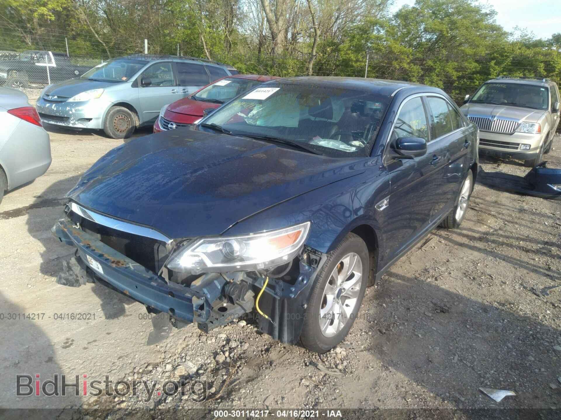2012 FORD TAURUS - VIN: 1FAHP2EW4CG123468 - Фото 2