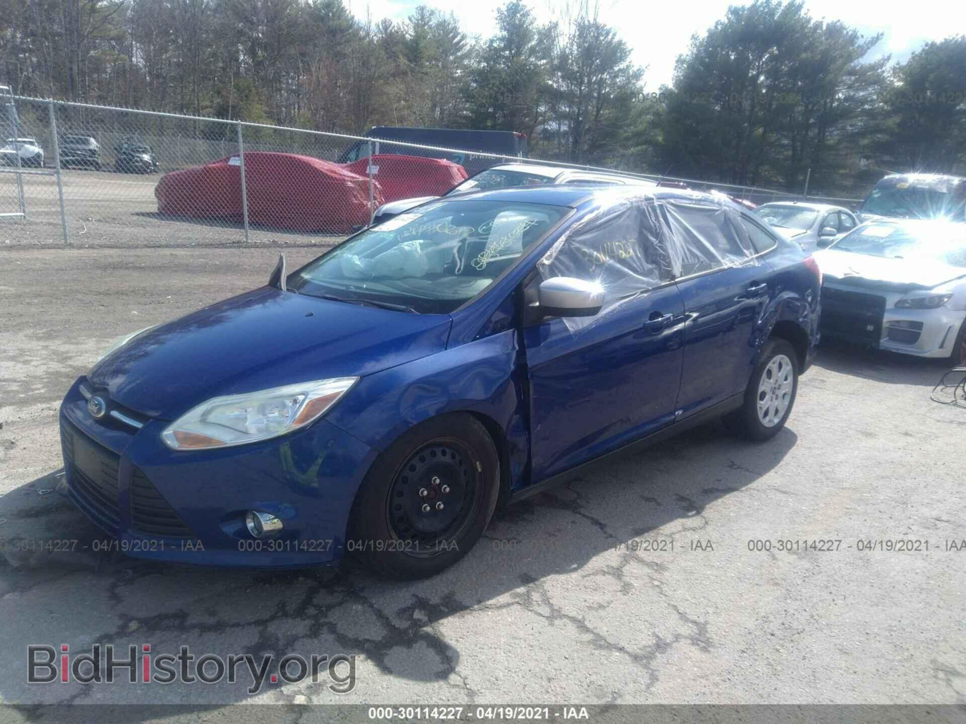 2012 FORD FOCUS - VIN: 1FAHP3F2XCL223910 - Фото 2