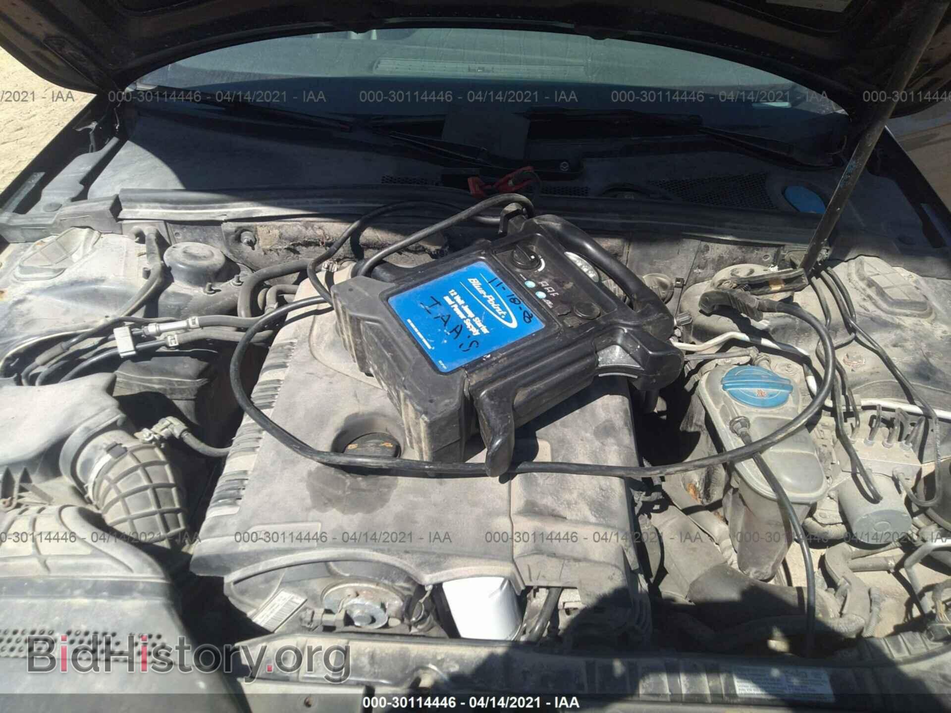 2011 AUDI A4 - VIN: WAUDFAFL6BA085735 - Фото 10