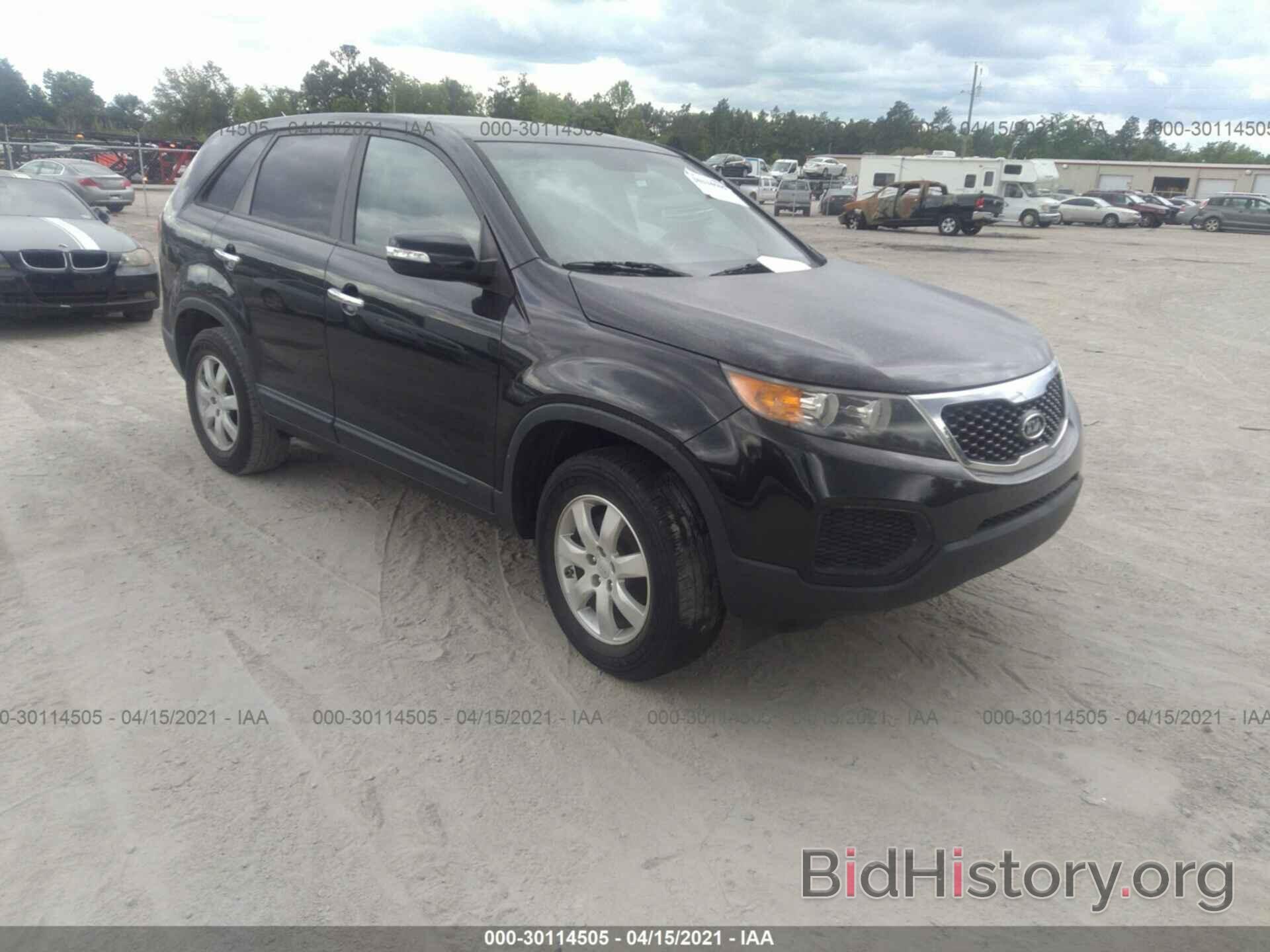 Photo 5XYKT3A10BG088828 - KIA SORENTO 2011