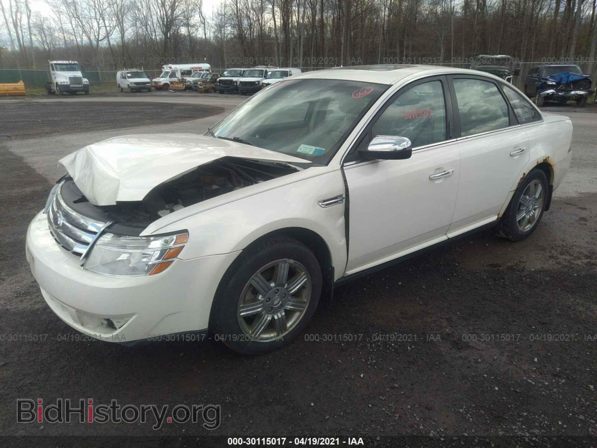 2009 FORD TAURUS - VIN: 1FAHP25W79G124820 - Фото 2
