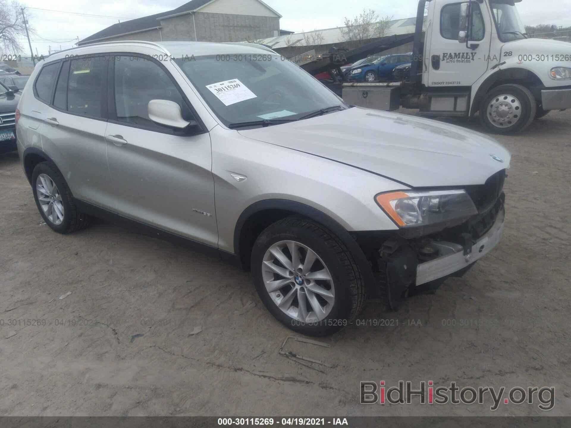 Photo 5UXWX7C51BL731574 - BMW X3 2011