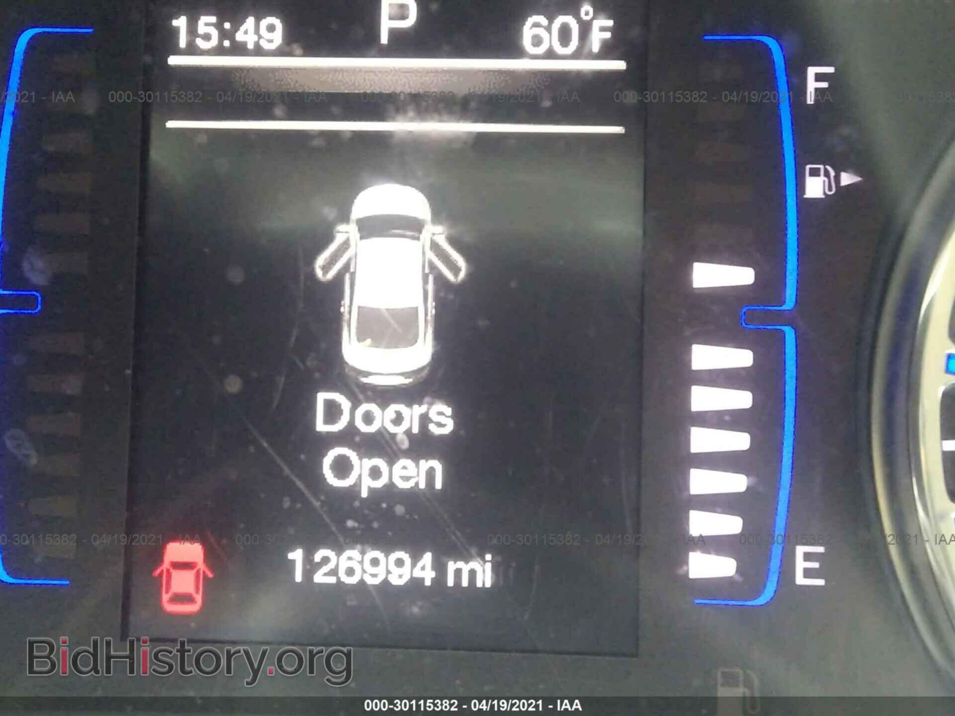 2015 CHRYSLER 200 - VIN: 1C3CCCABXFN742993 - Фото 7