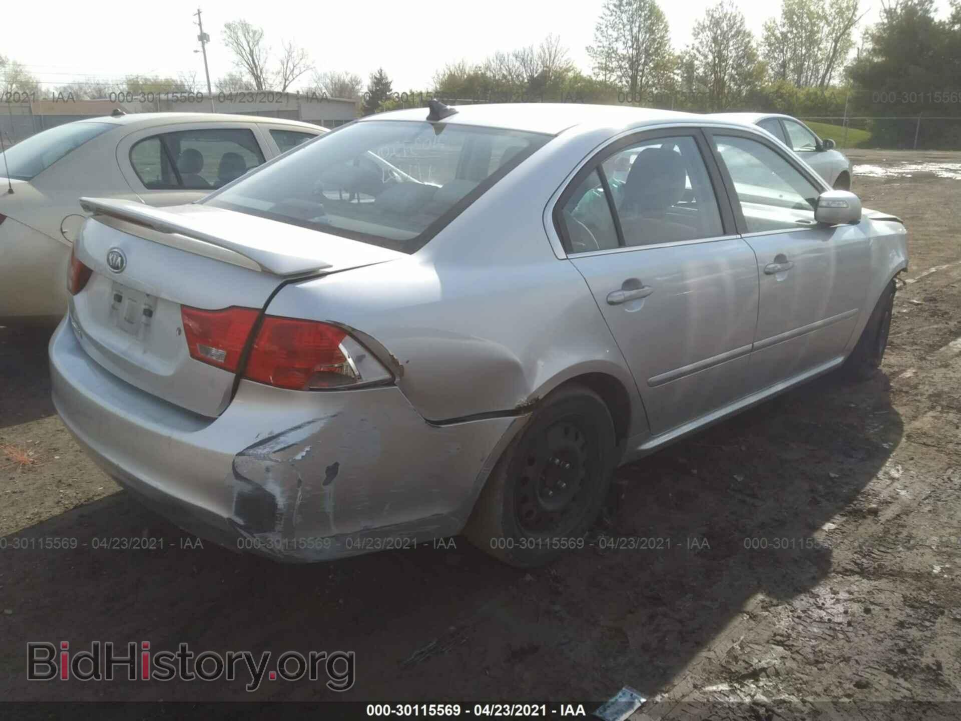 2010 KIA OPTIMA - VIN: KNAGG4A83A5381690 - Фото 4