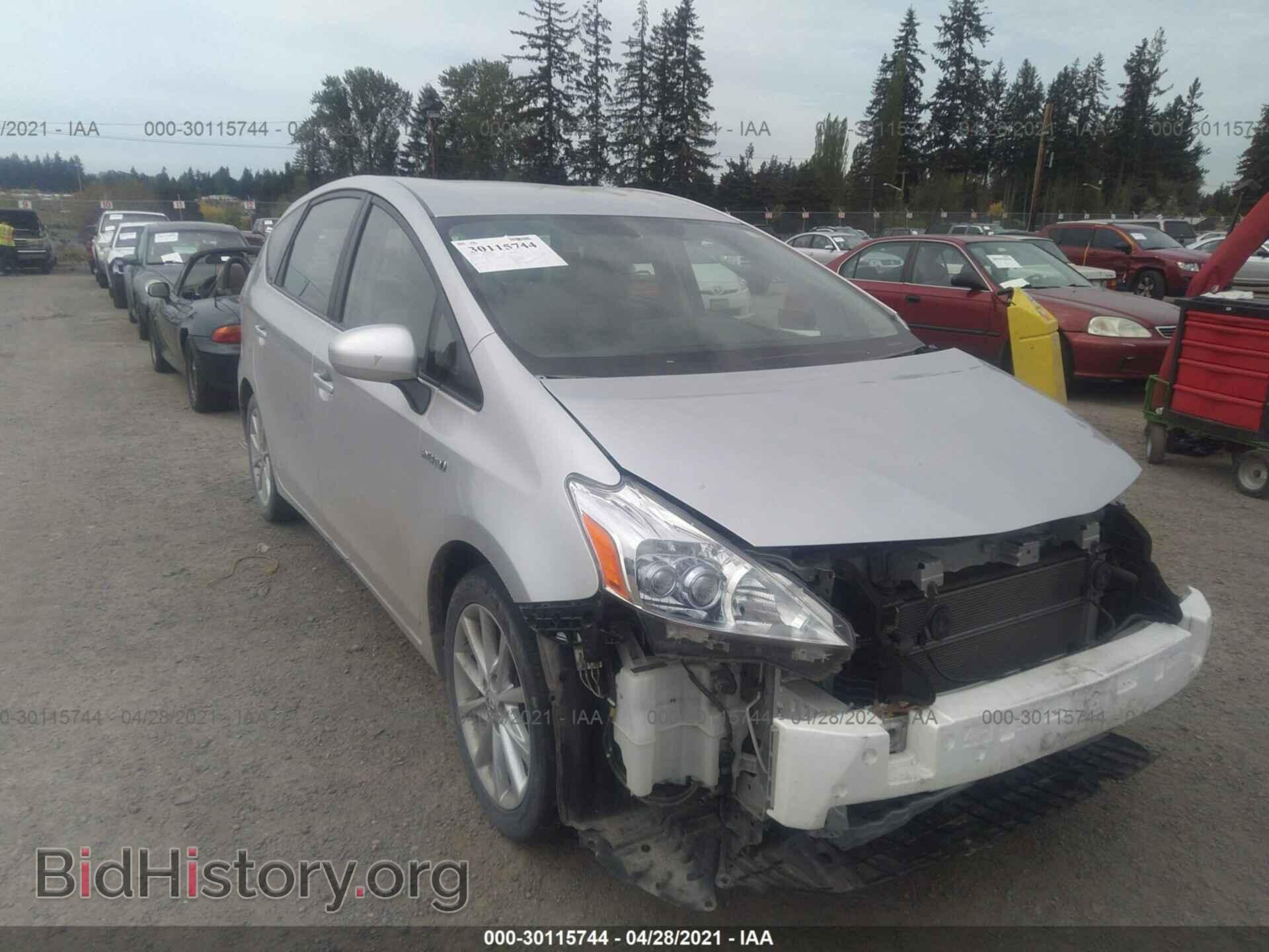 Фотография JTDZN3EU2C3047913 - TOYOTA PRIUS V 2012