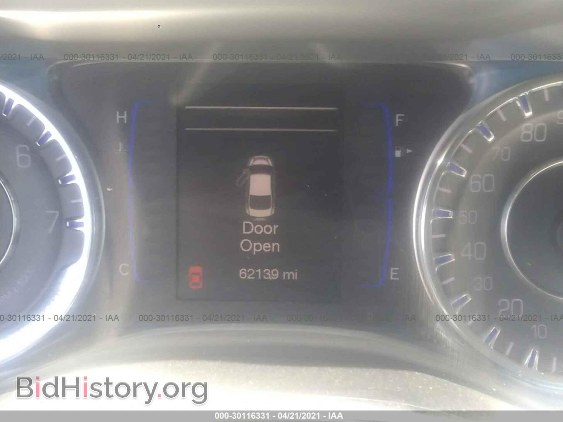 2016 CHRYSLER 200 - VIN: 1C3CCCABXGN179171 - Фото 7