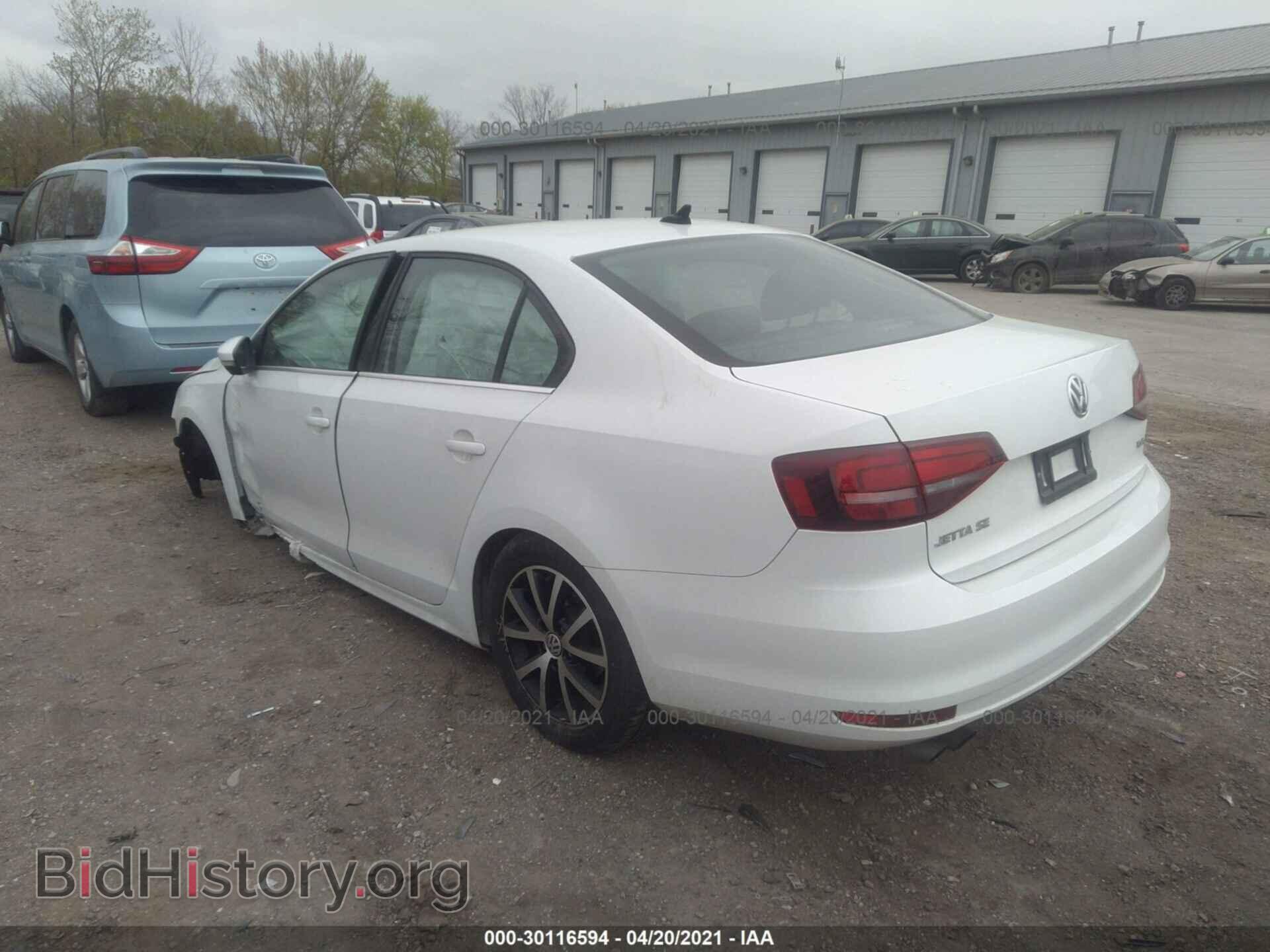 2017 VOLKSWAGEN JETTA - VIN: 3VWDB7AJ0HM403364 - Фото 3