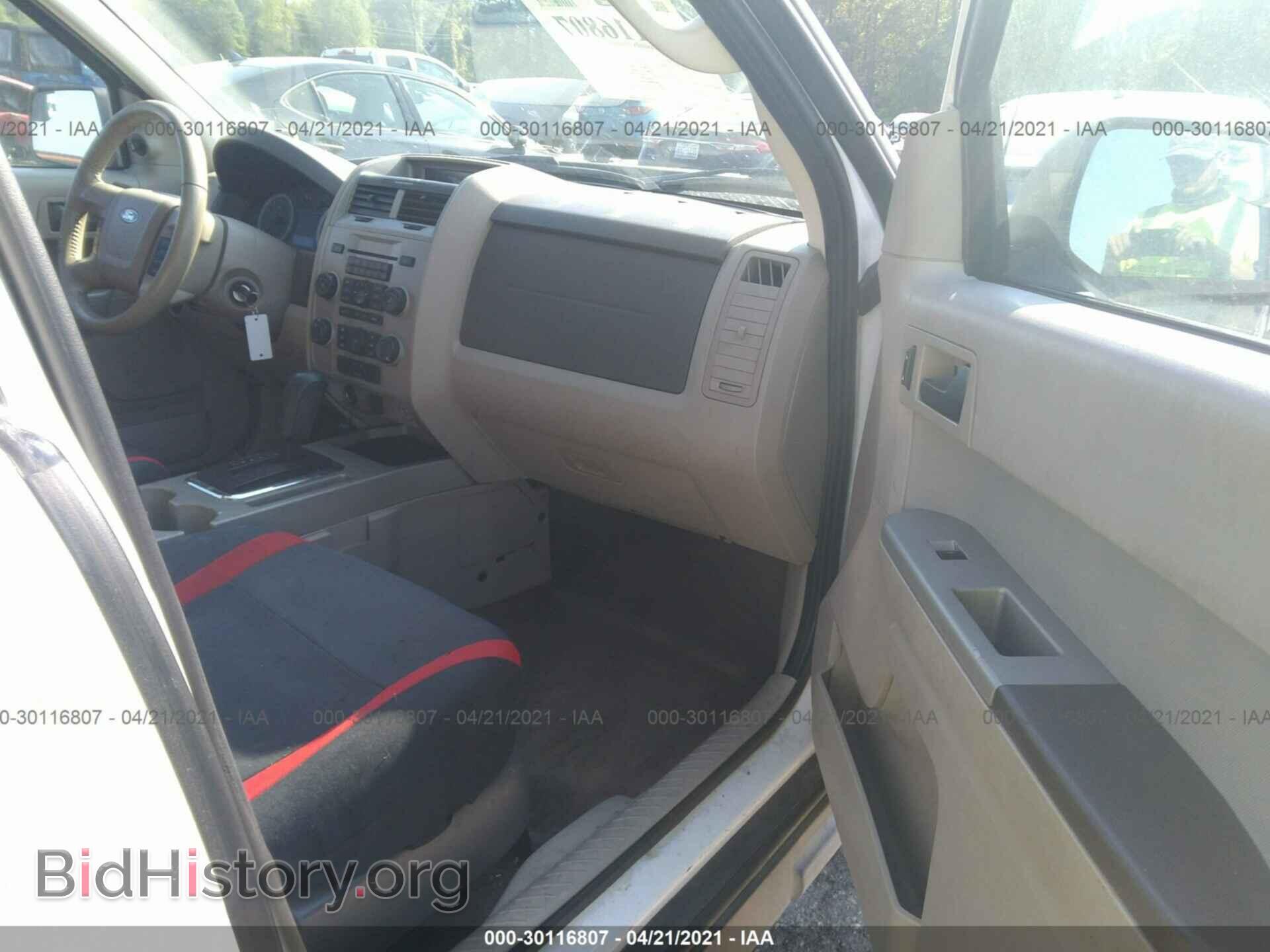 2011 FORD ESCAPE - VIN: 1FMCU0D79BKB36591 - Фото 5