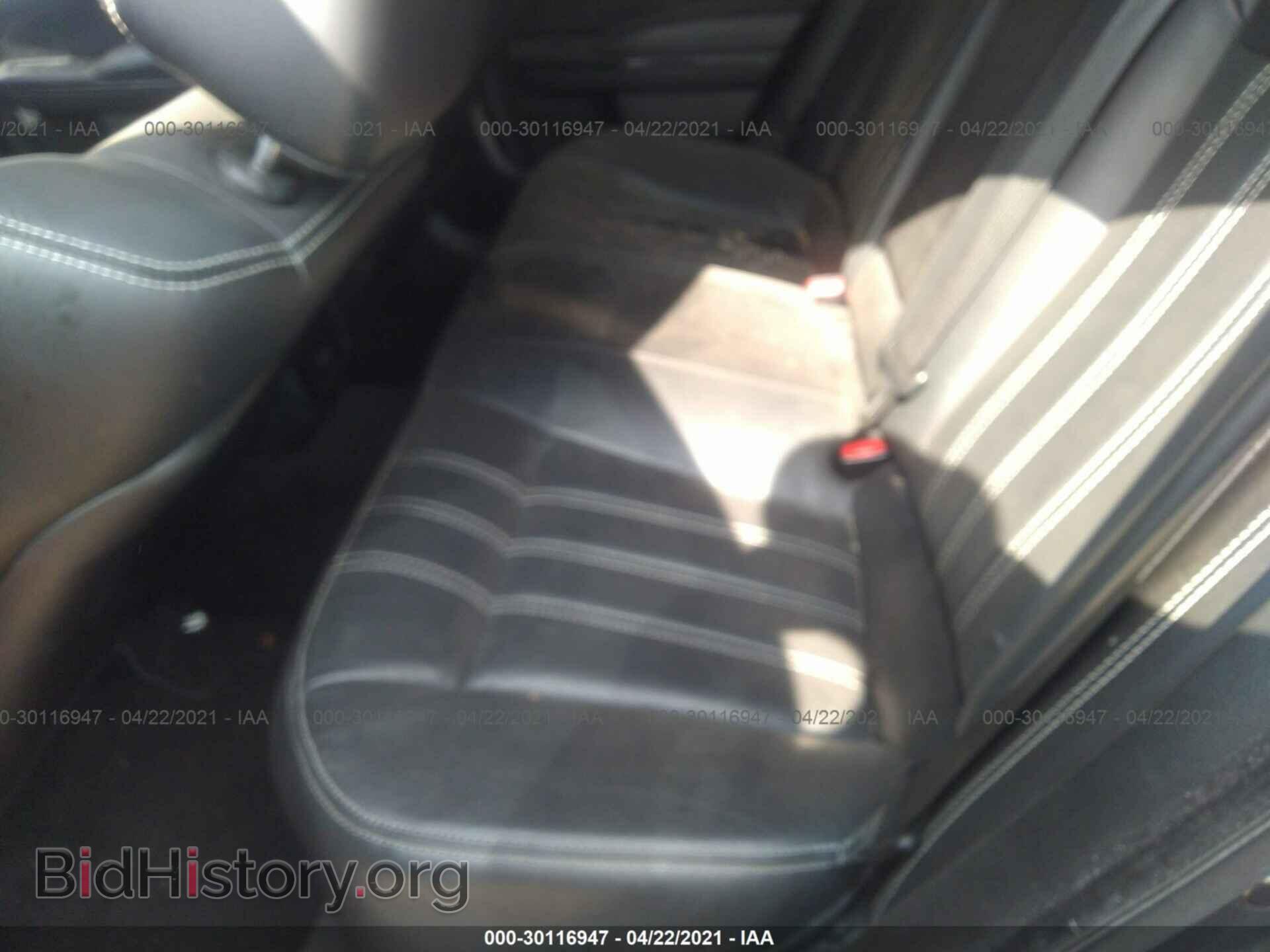 2015 CHRYSLER 300 - VIN: 2C3CCABG0FH802383 - Фото 8