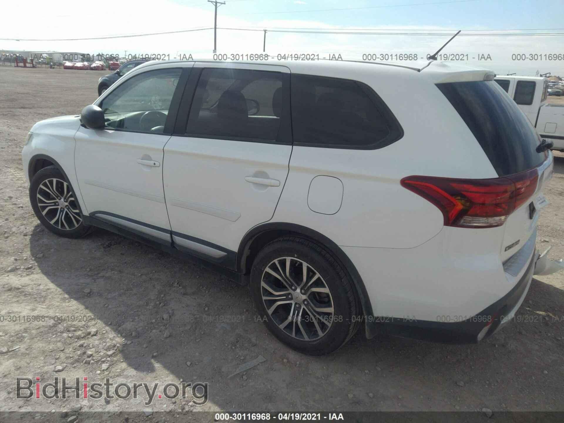 2016 MITSUBISHI OUTLANDER - VIN: JA4AD2A39GZ015514 - Фото 3