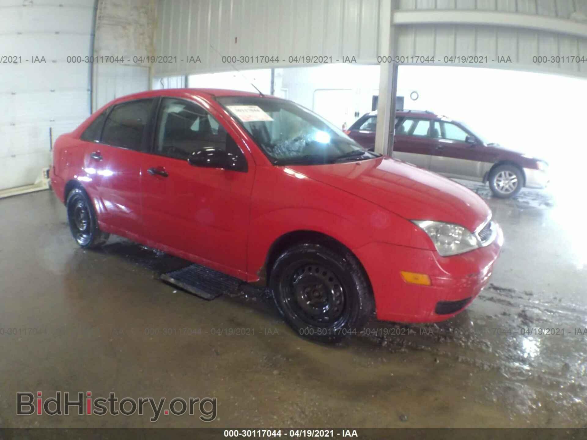 Photo 1FAHP34N97W183479 - FORD FOCUS 2007