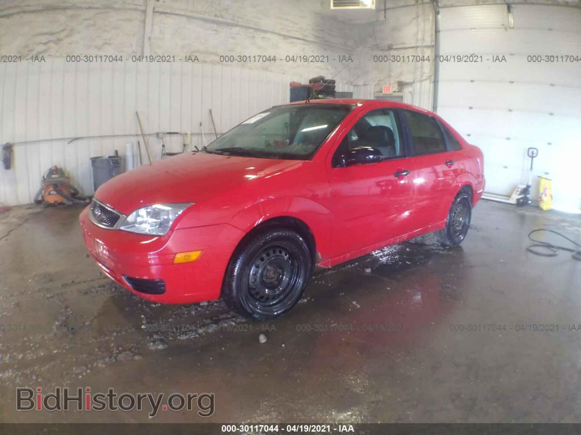 2007 FORD FOCUS - VIN: 1FAHP34N97W183479 - Фото 2