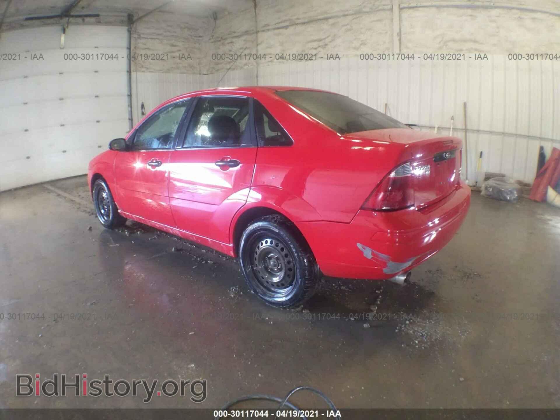 2007 FORD FOCUS - VIN: 1FAHP34N97W183479 - Фото 3