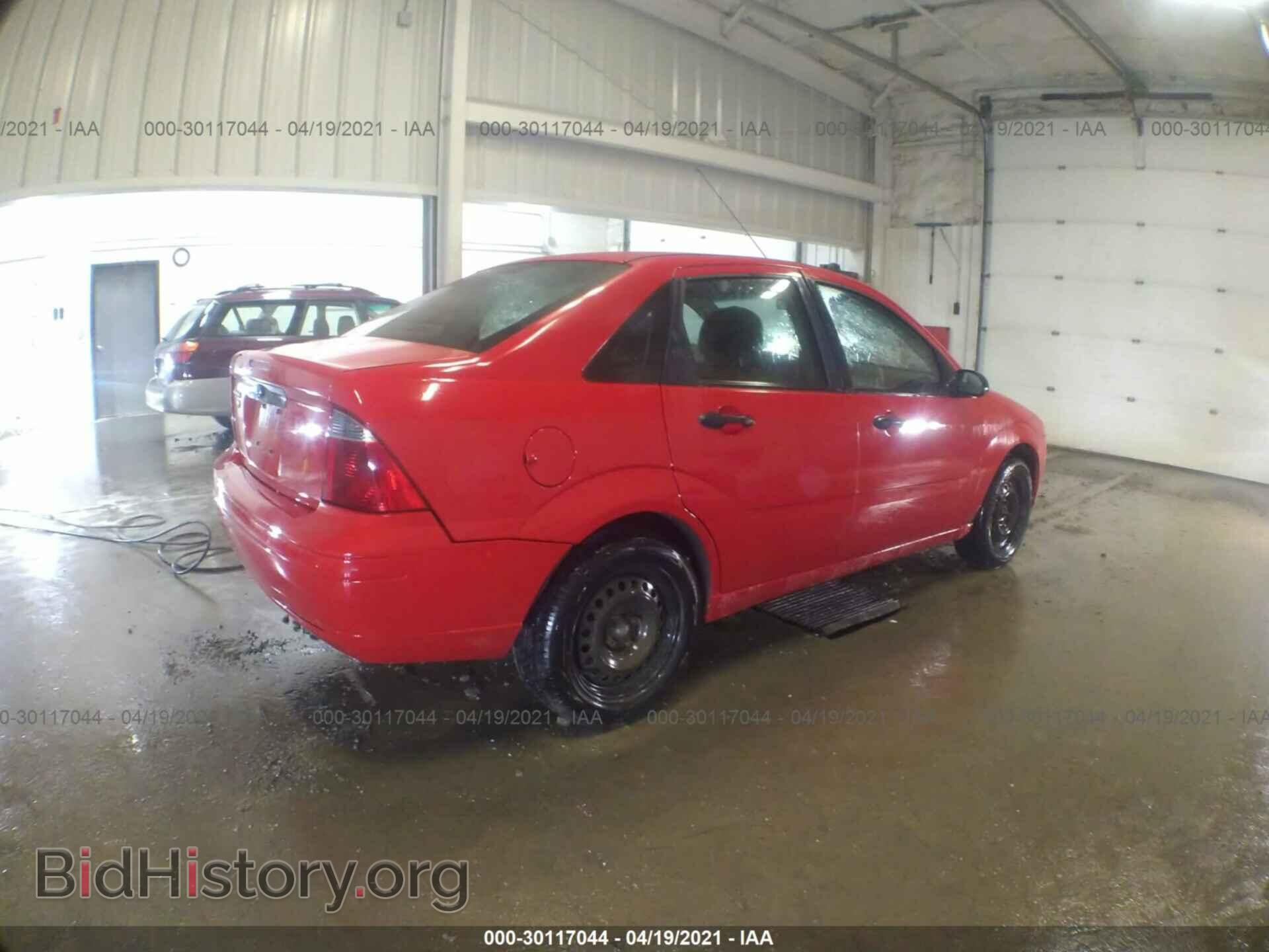 2007 FORD FOCUS - VIN: 1FAHP34N97W183479 - Фото 4
