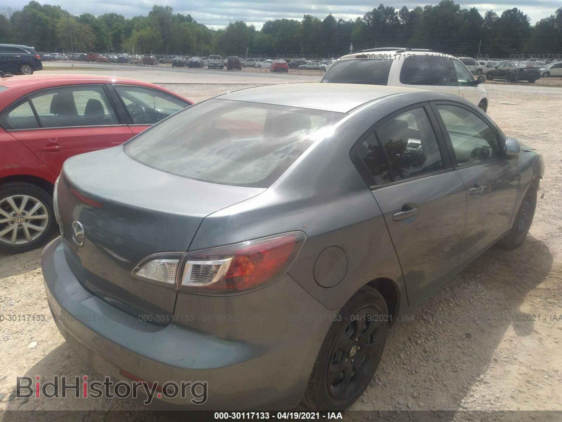 2013 MAZDA MAZDA3 - VIN: JM1BL1TF3D1773728 - Фото 4