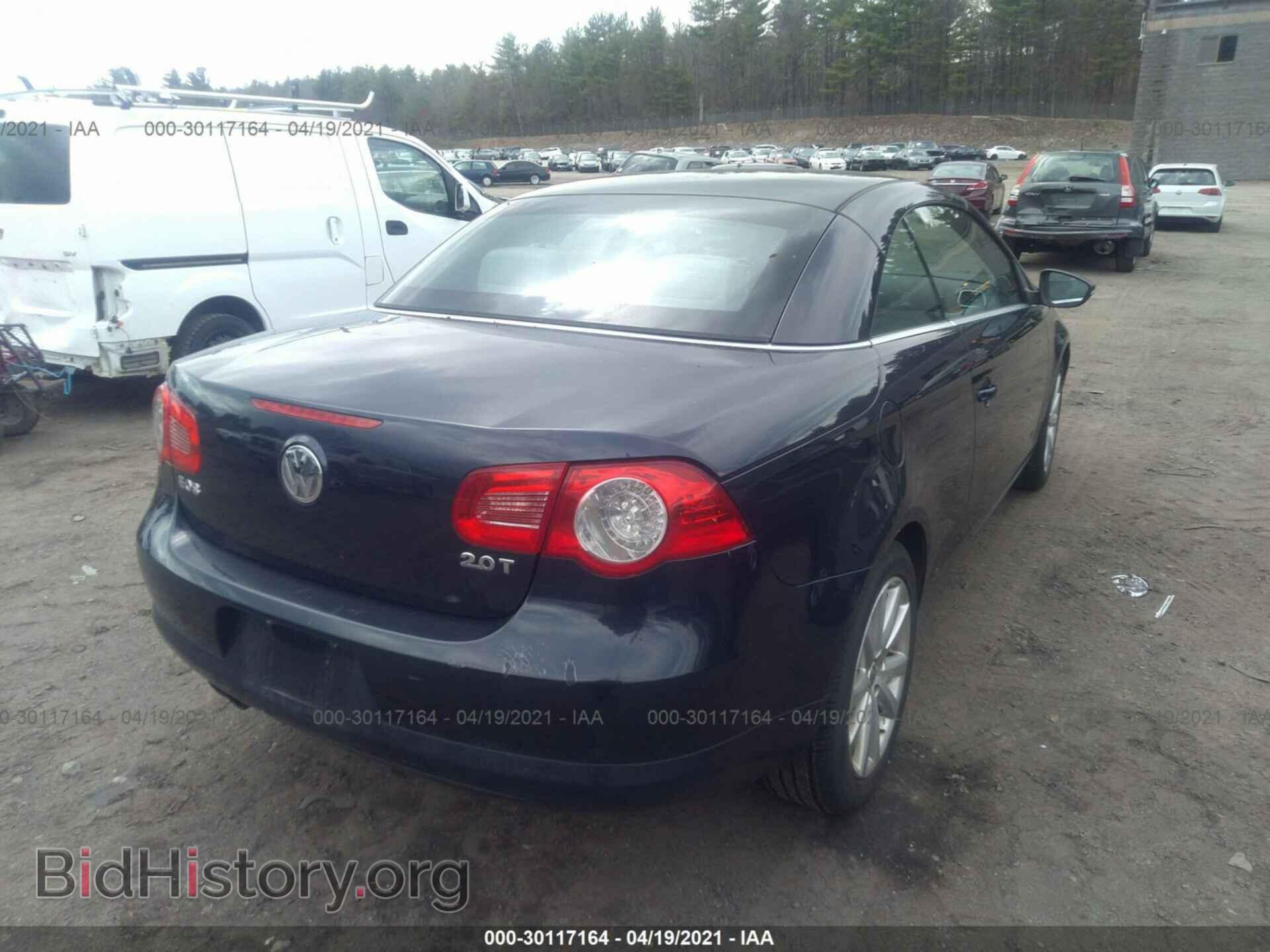 2009 VOLKSWAGEN EOS - VIN: WVWAA71FX9V021497 - Фото 4