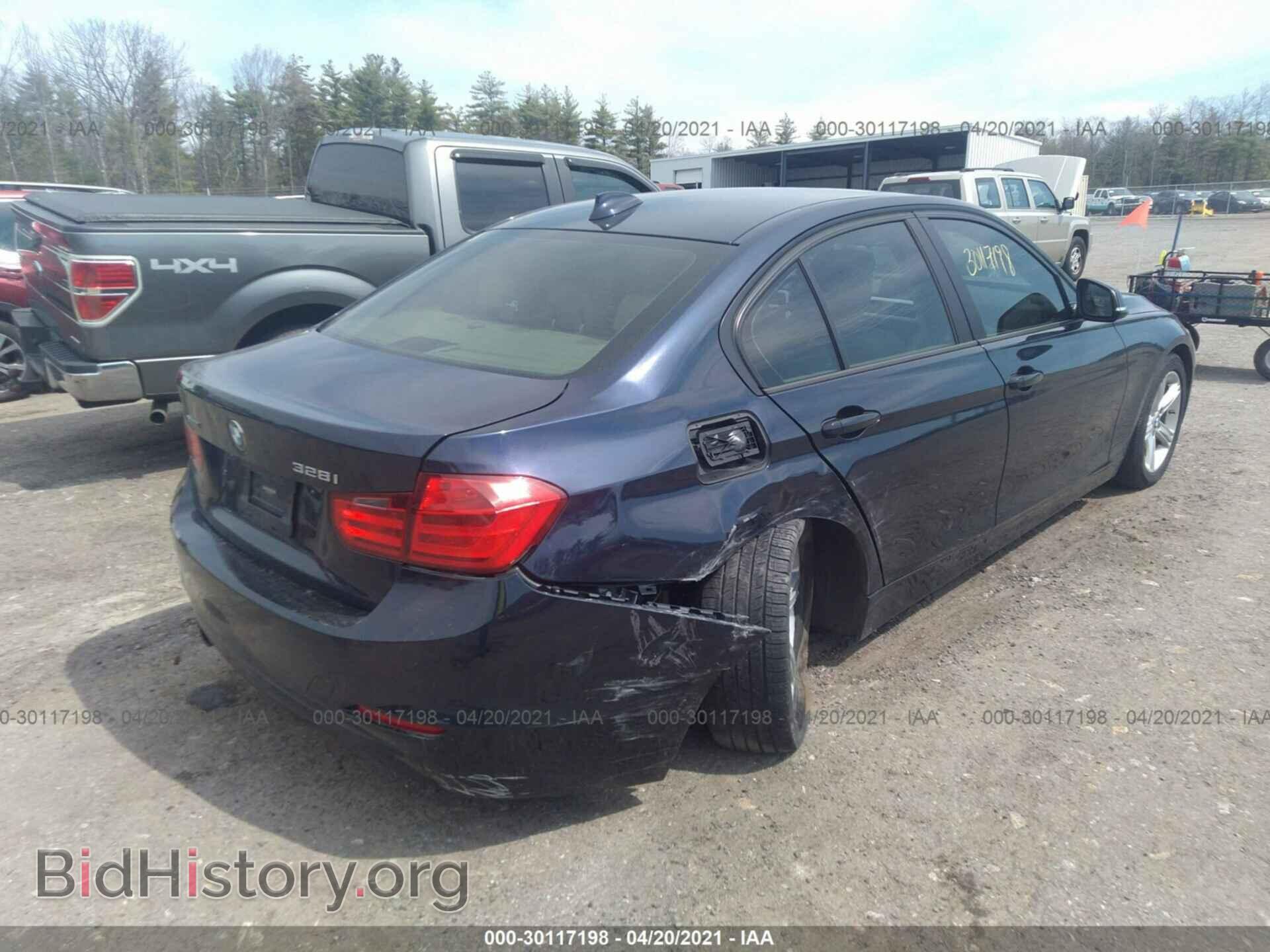 2013 BMW 3 SERIES - VIN: WBA3B5C53DF595387 - Photo 4
