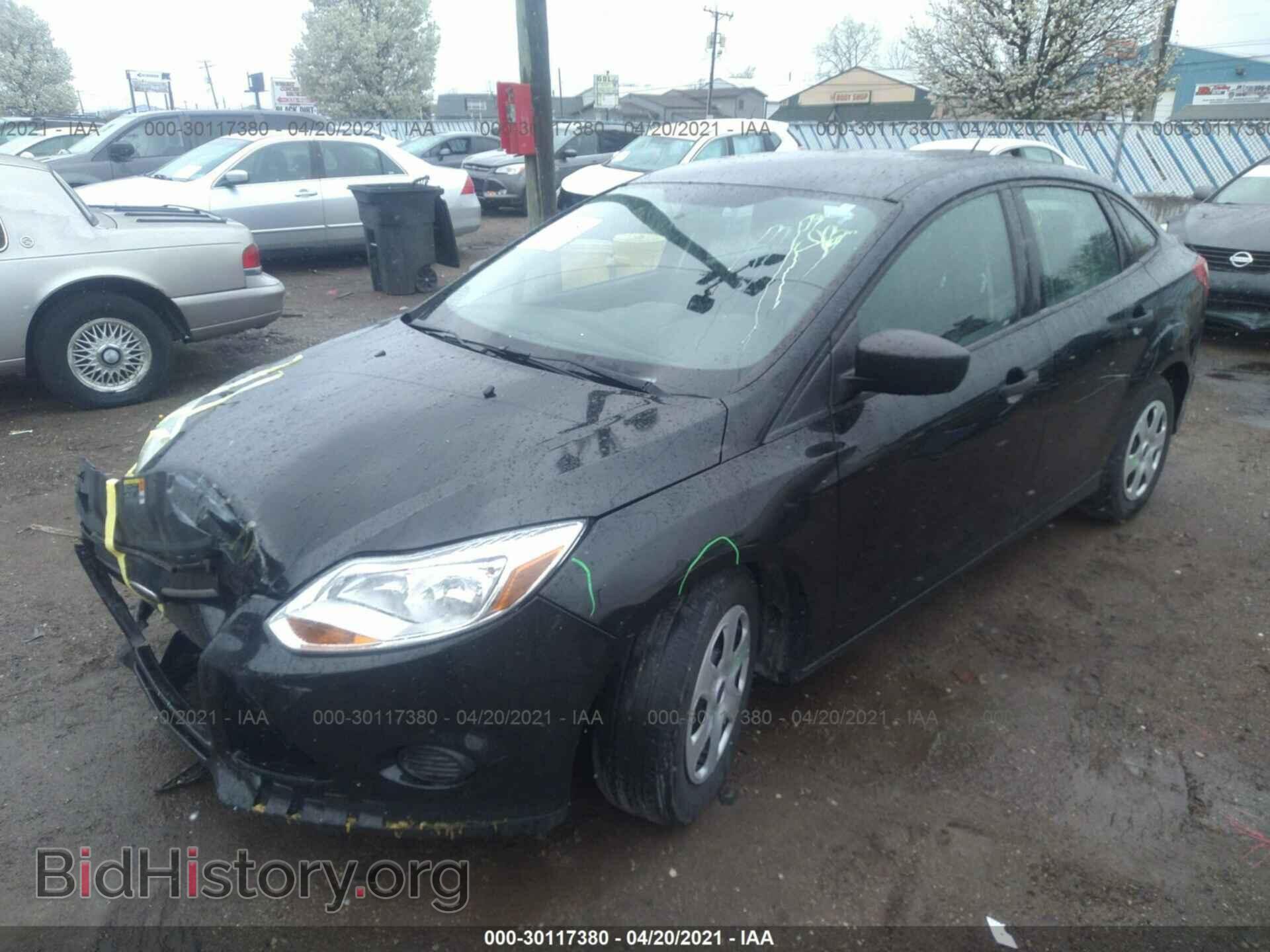2013 FORD FOCUS - VIN: 1FADP3E28DL151848 - Фото 2