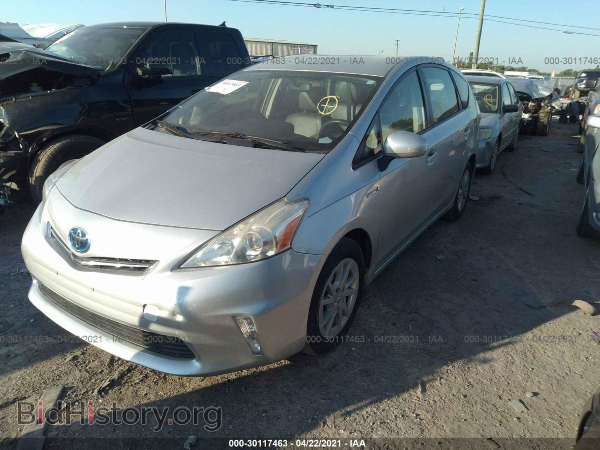 2013 TOYOTA PRIUS V - VIN: JTDZN3EU9D3283668 - Фото 2