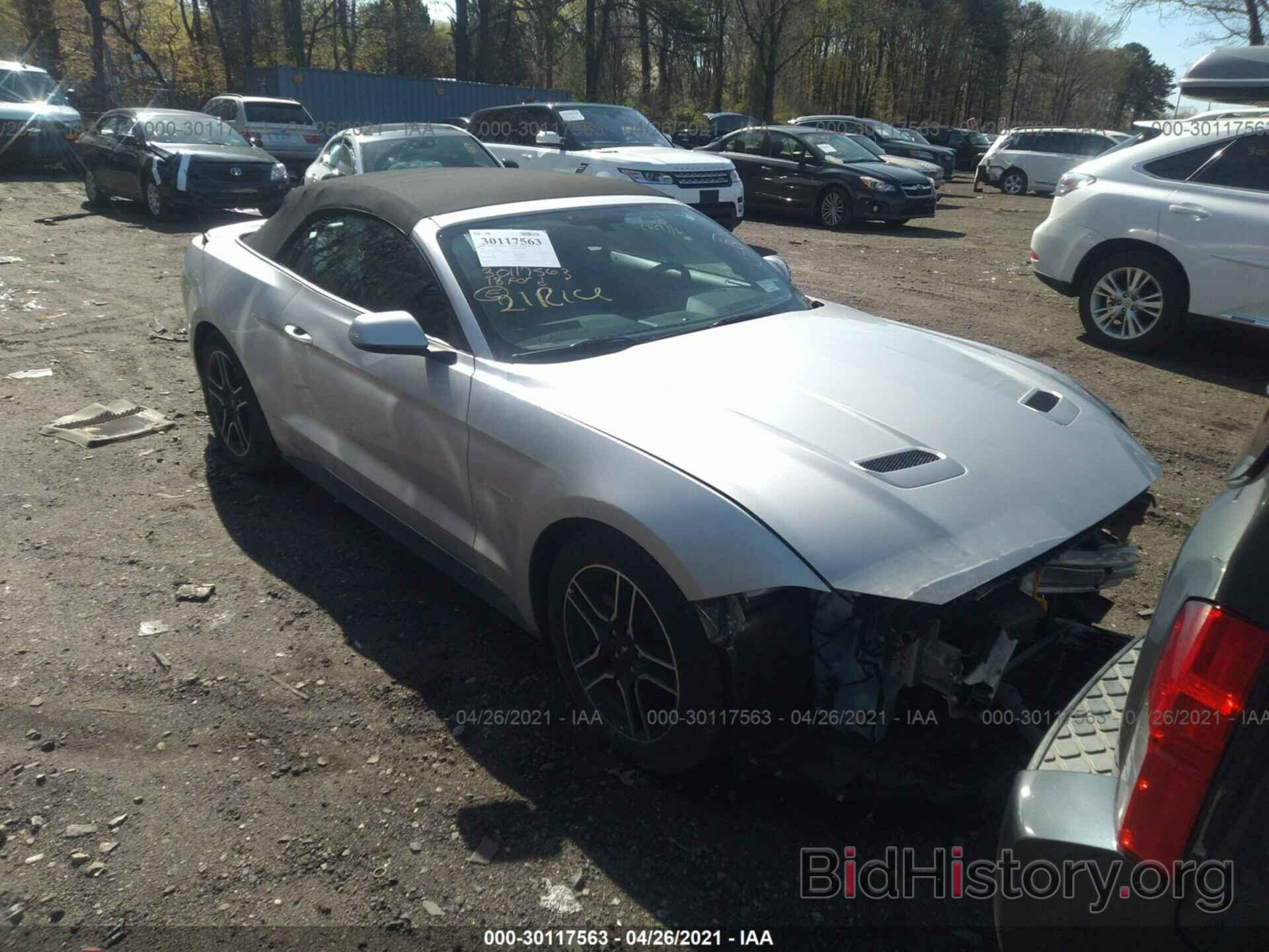 Photo 1FATP8UHXJ5142874 - FORD MUSTANG 2018