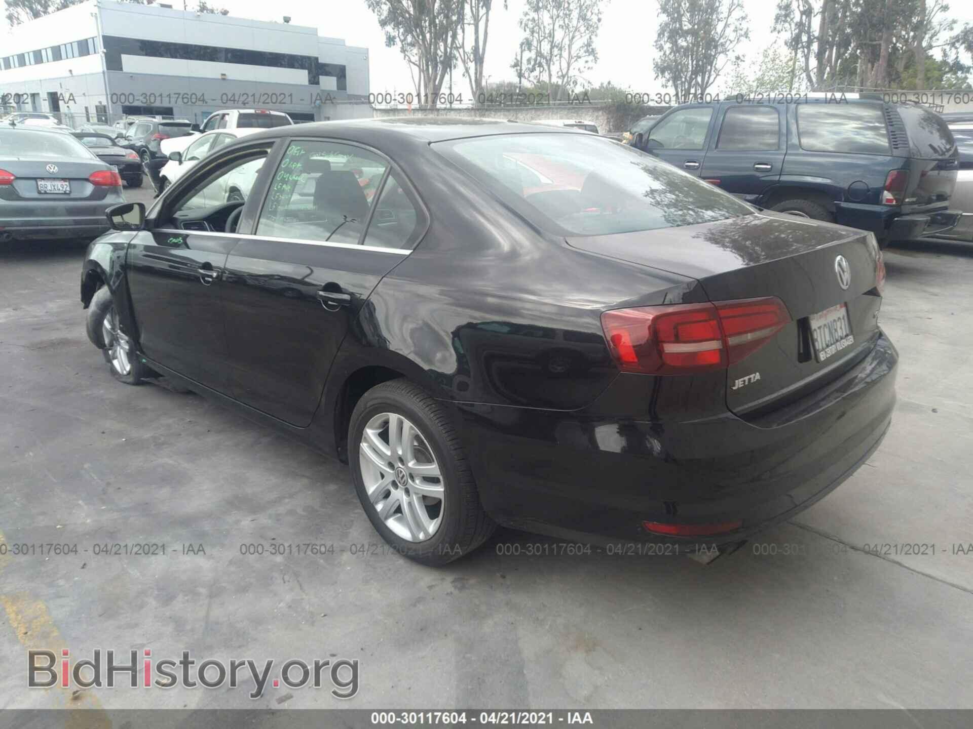 2017 VOLKSWAGEN JETTA - VIN: 3VW2B7AJ6HM349723 - Фото 3