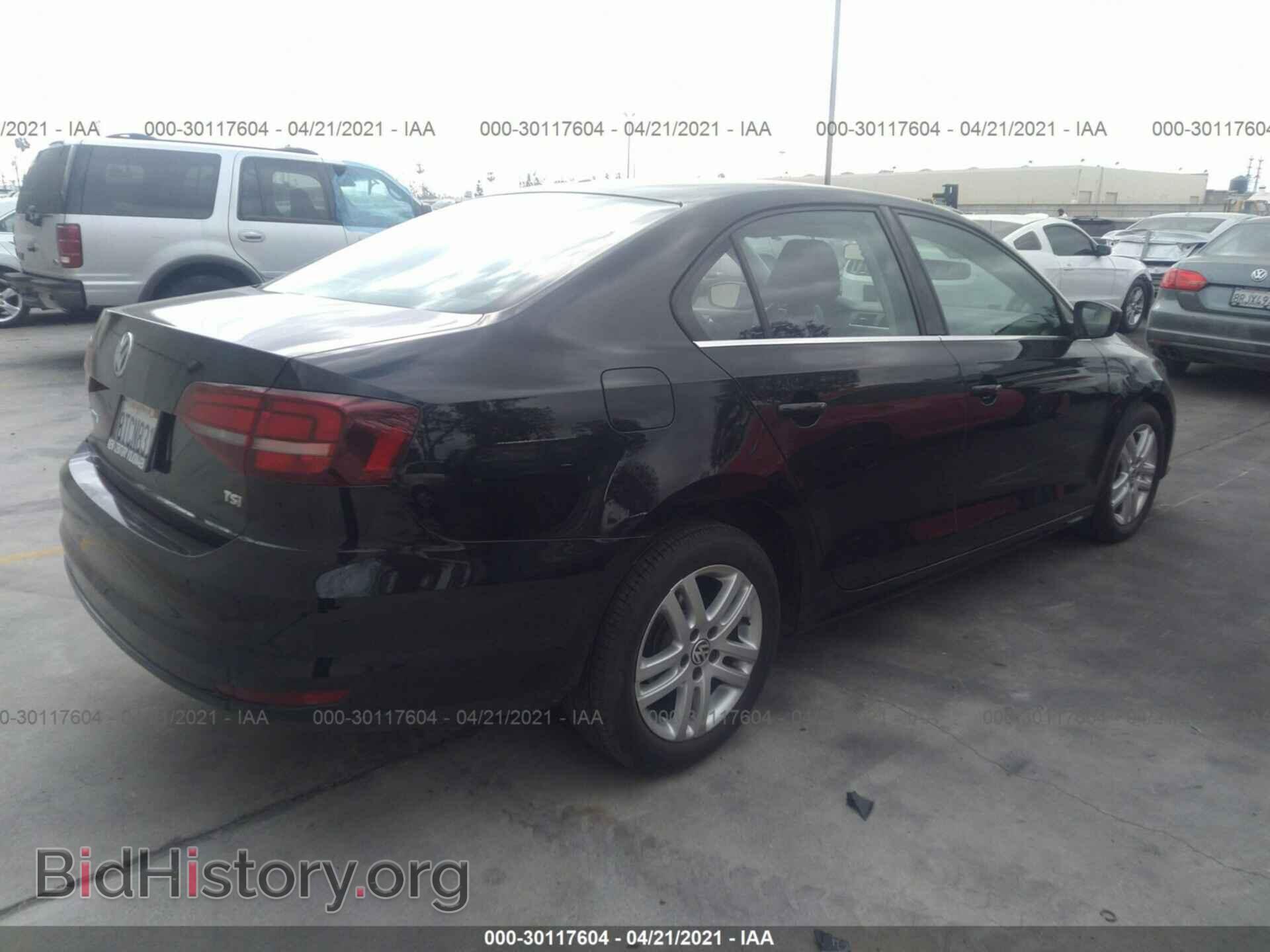 2017 VOLKSWAGEN JETTA - VIN: 3VW2B7AJ6HM349723 - Фото 4