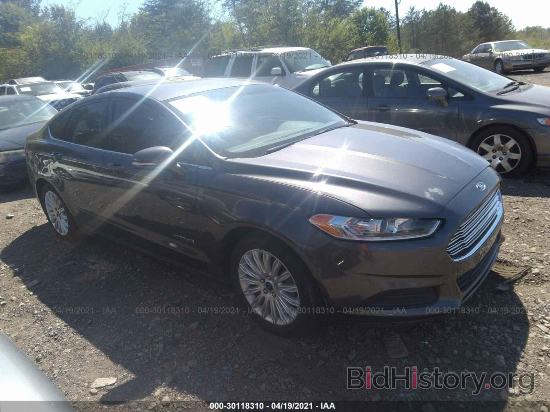 Photo 3FA6P0LU7GR388056 - FORD FUSION 2016