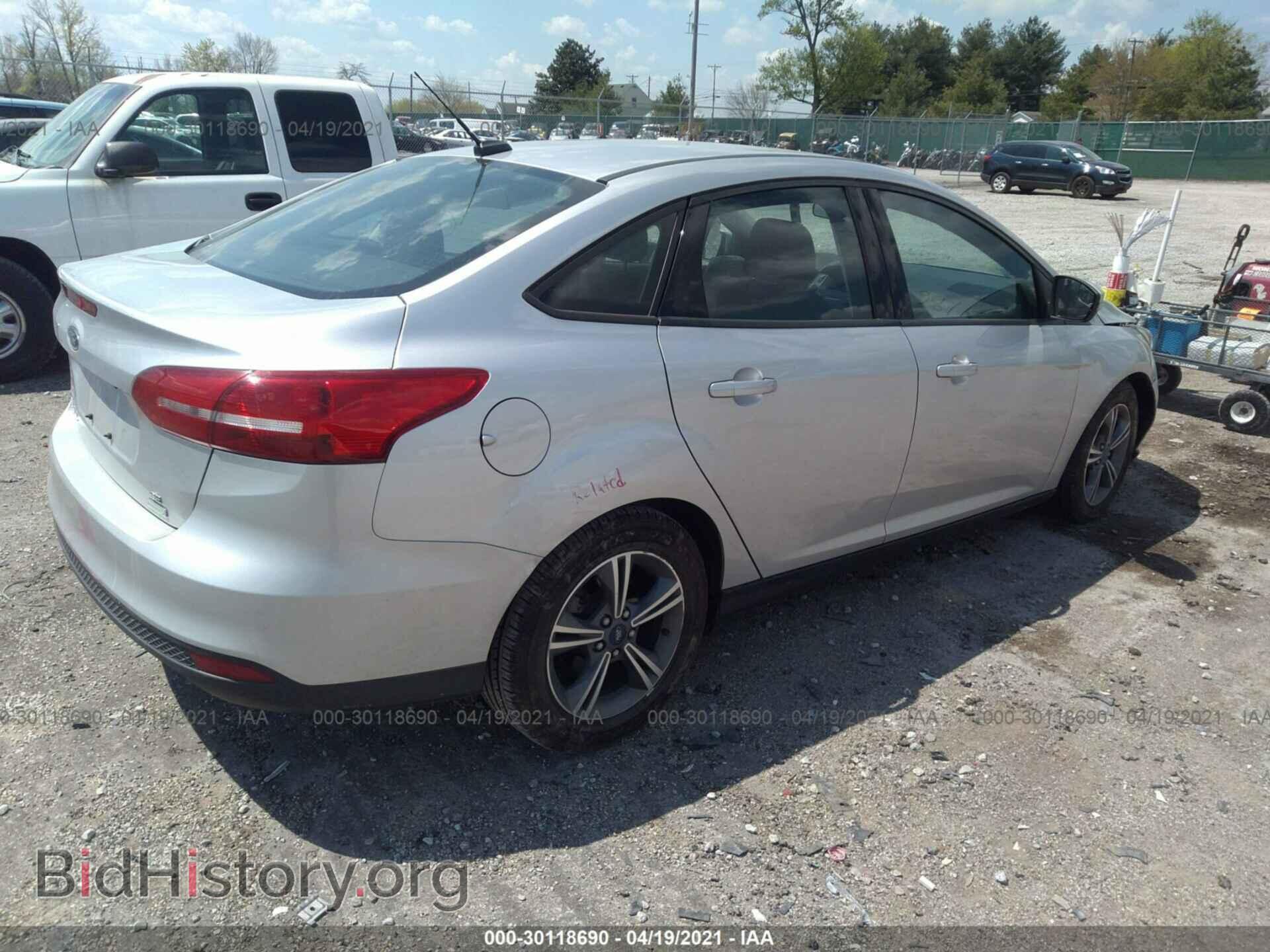 2017 FORD FOCUS - VIN: 1FADP3FE1HL302821 - Photo 4