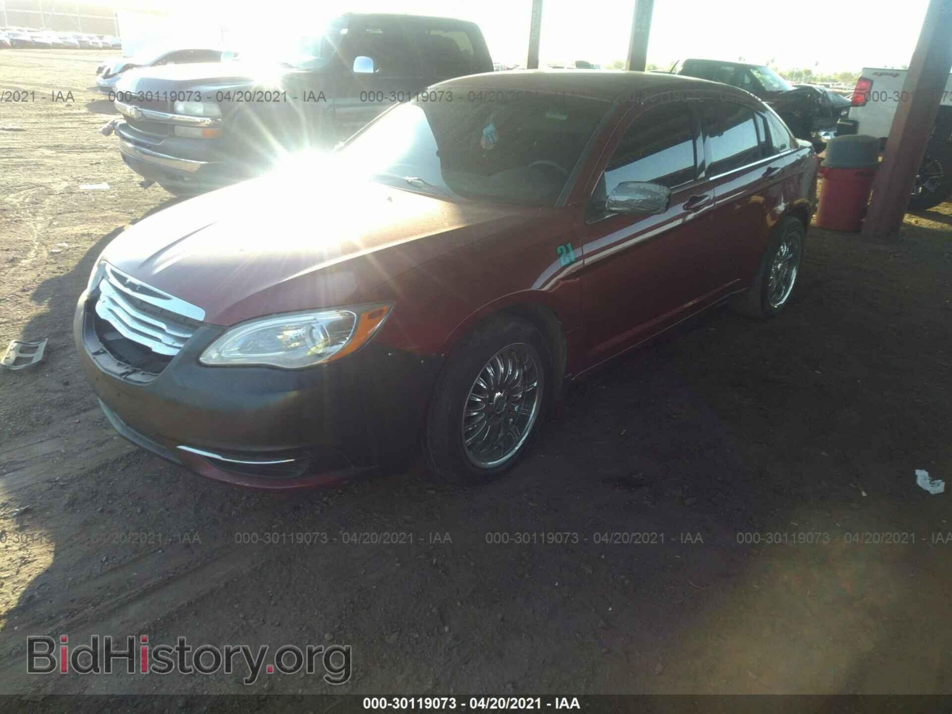 2013 CHRYSLER 200 - VIN: 1C3CCBAB6DN697994 - Photo 2