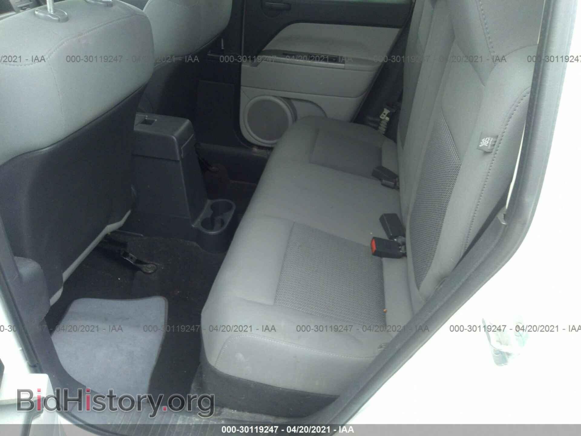 2007 JEEP COMPASS - VIN: 1J8FF47W47D196160 - Фото 8