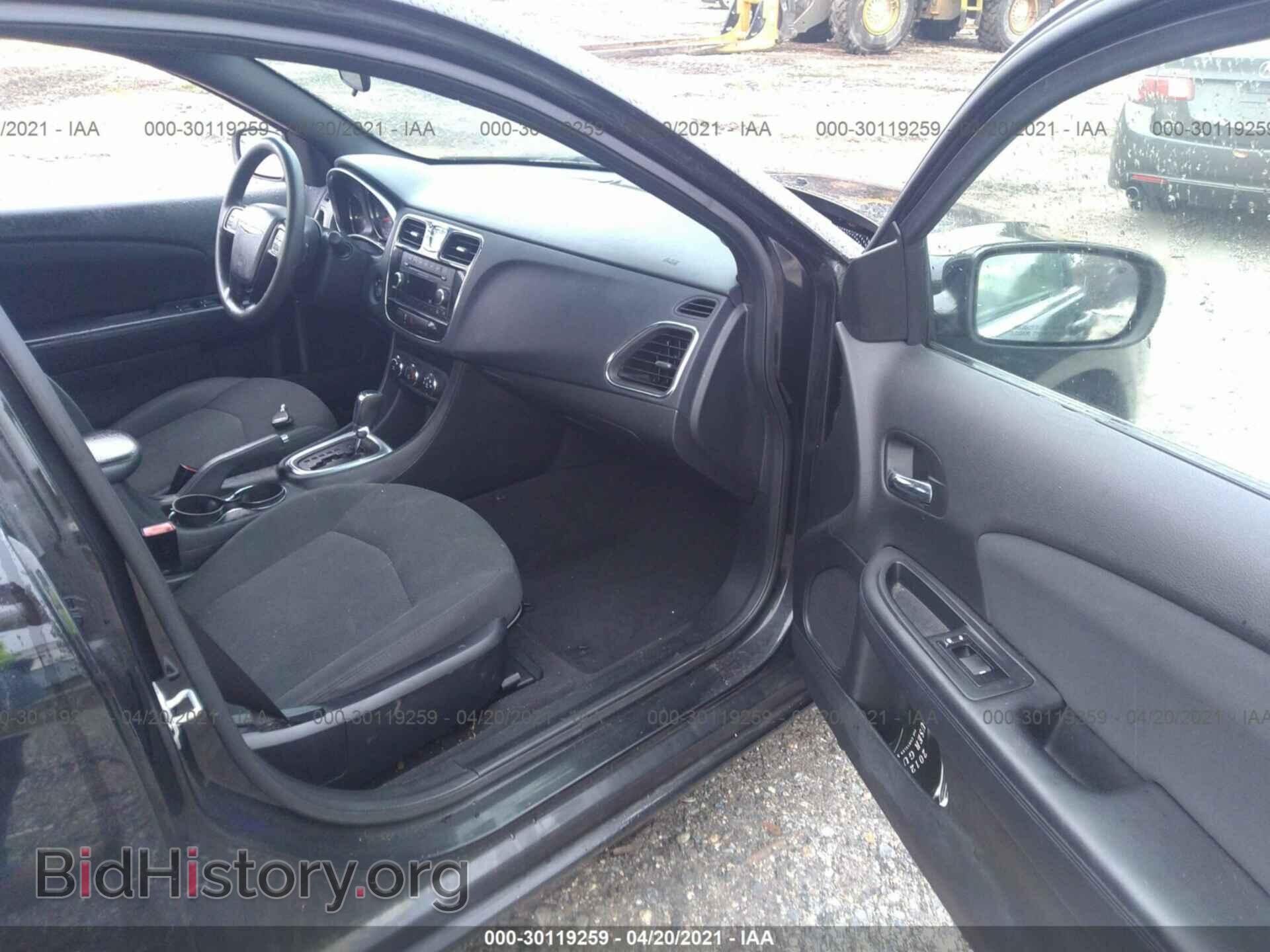 2012 CHRYSLER 200 - VIN: 1C3CCBABXCN169132 - Фото 5