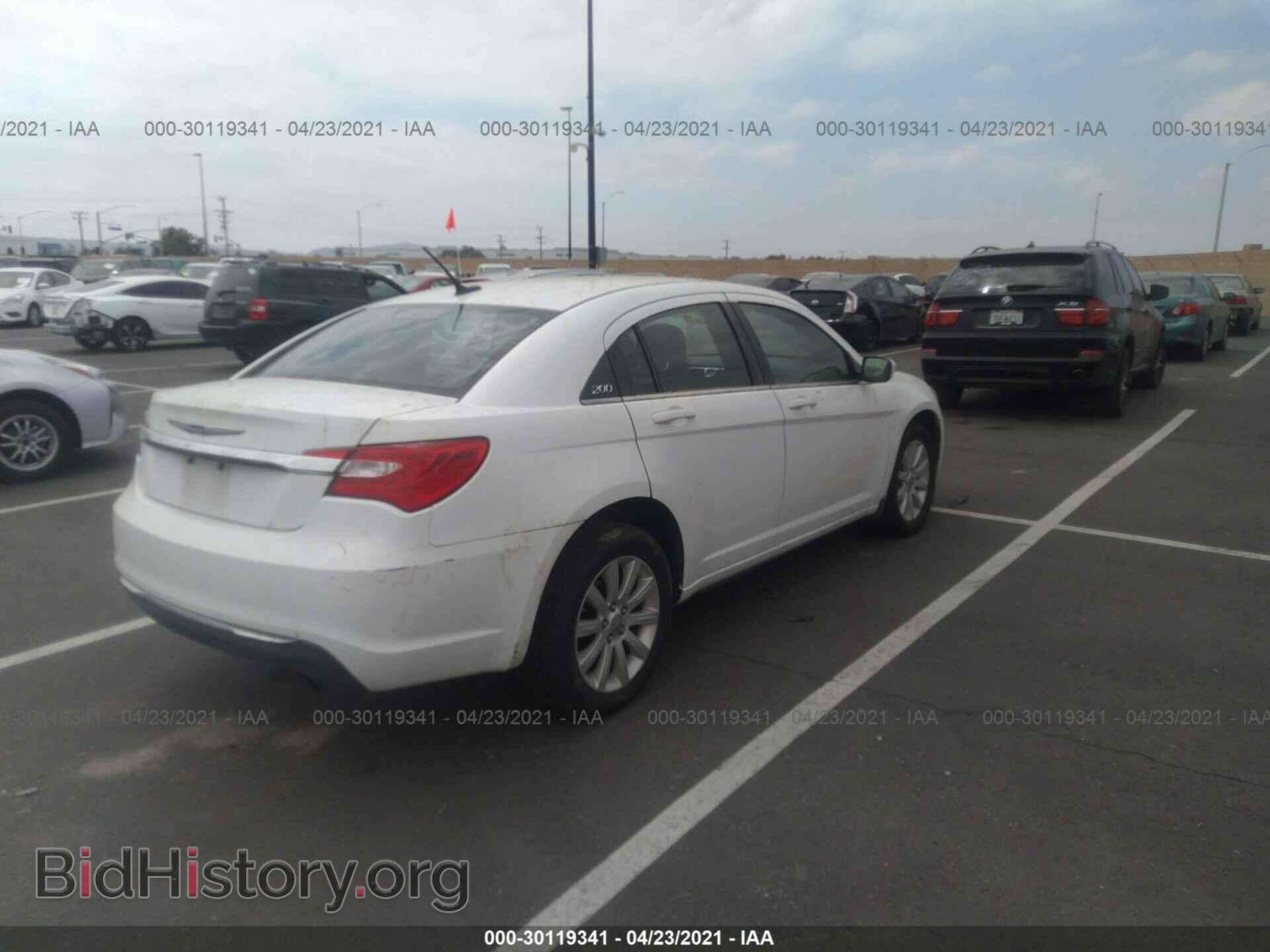 2013 CHRYSLER 200 - VIN: 1C3CCBBB1DN763298 - Photo 4