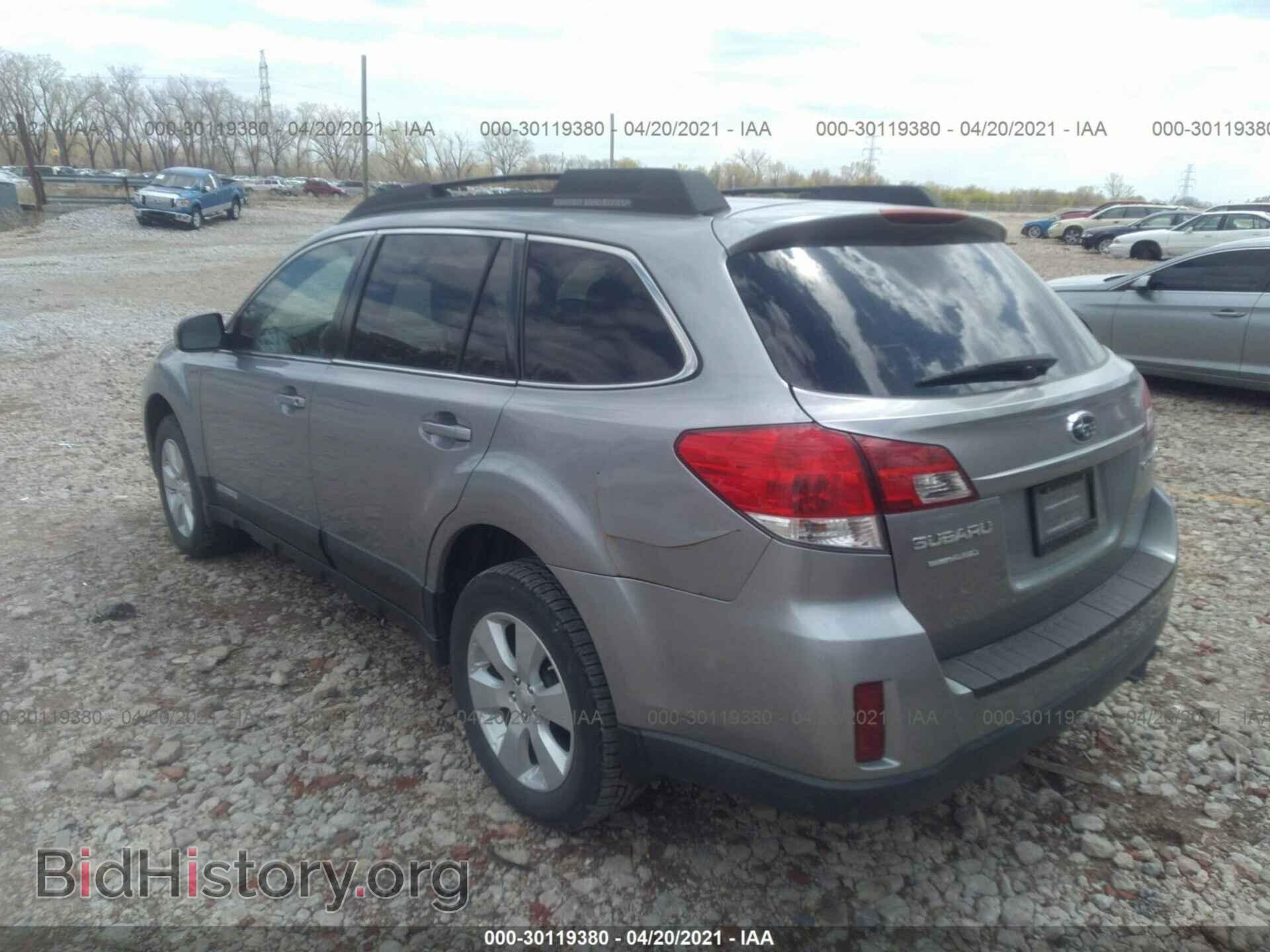 2011 SUBARU OUTBACK - VIN: 4S4BRCCC6B3431901 - Фото 3