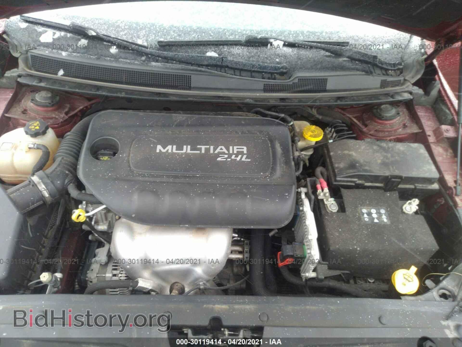2015 CHRYSLER 200 - VIN: 1C3CCCAB6FN606053 - Фото 10