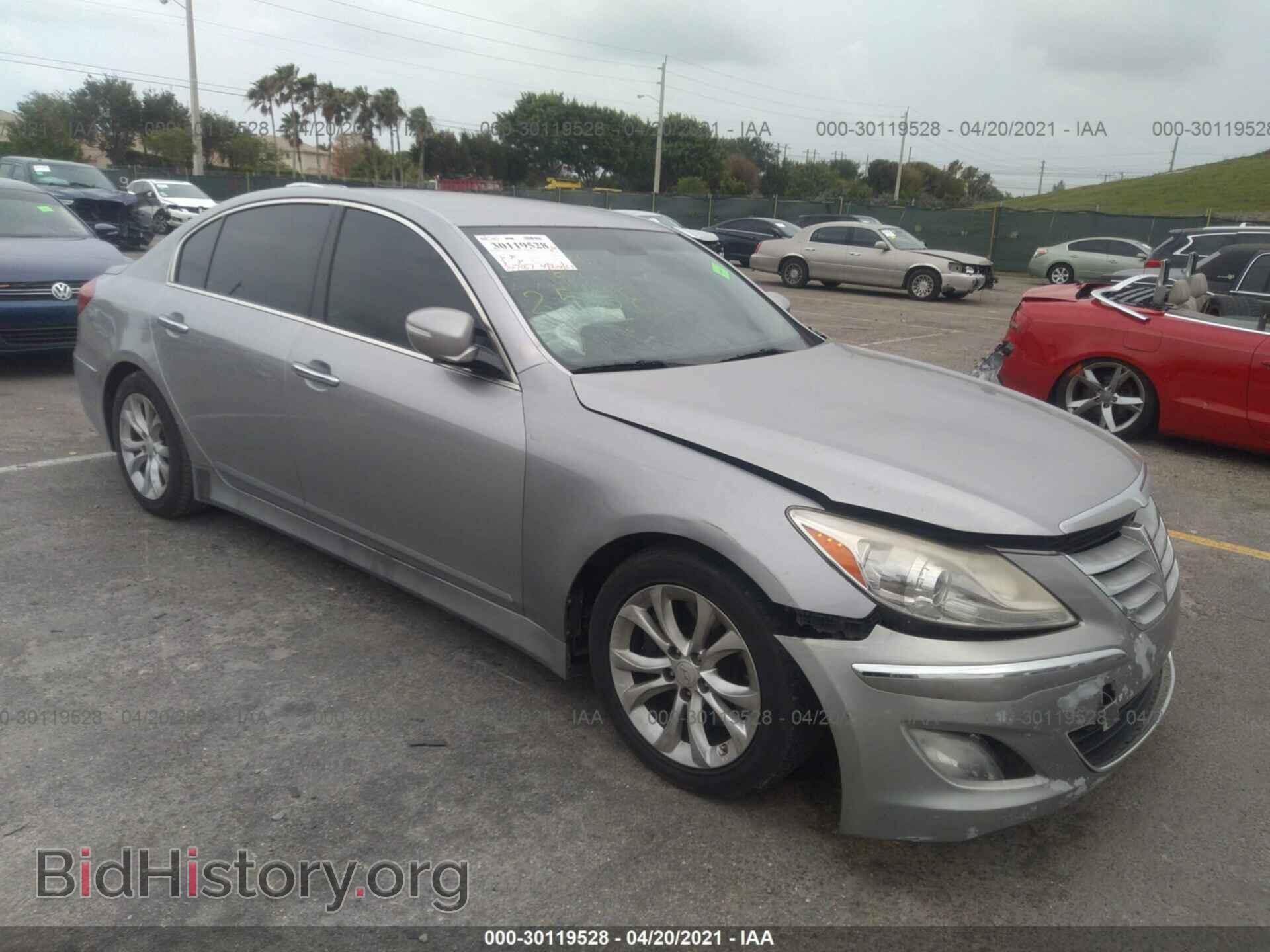 Photo KMHGC4DD3DU242558 - HYUNDAI GENESIS 2013
