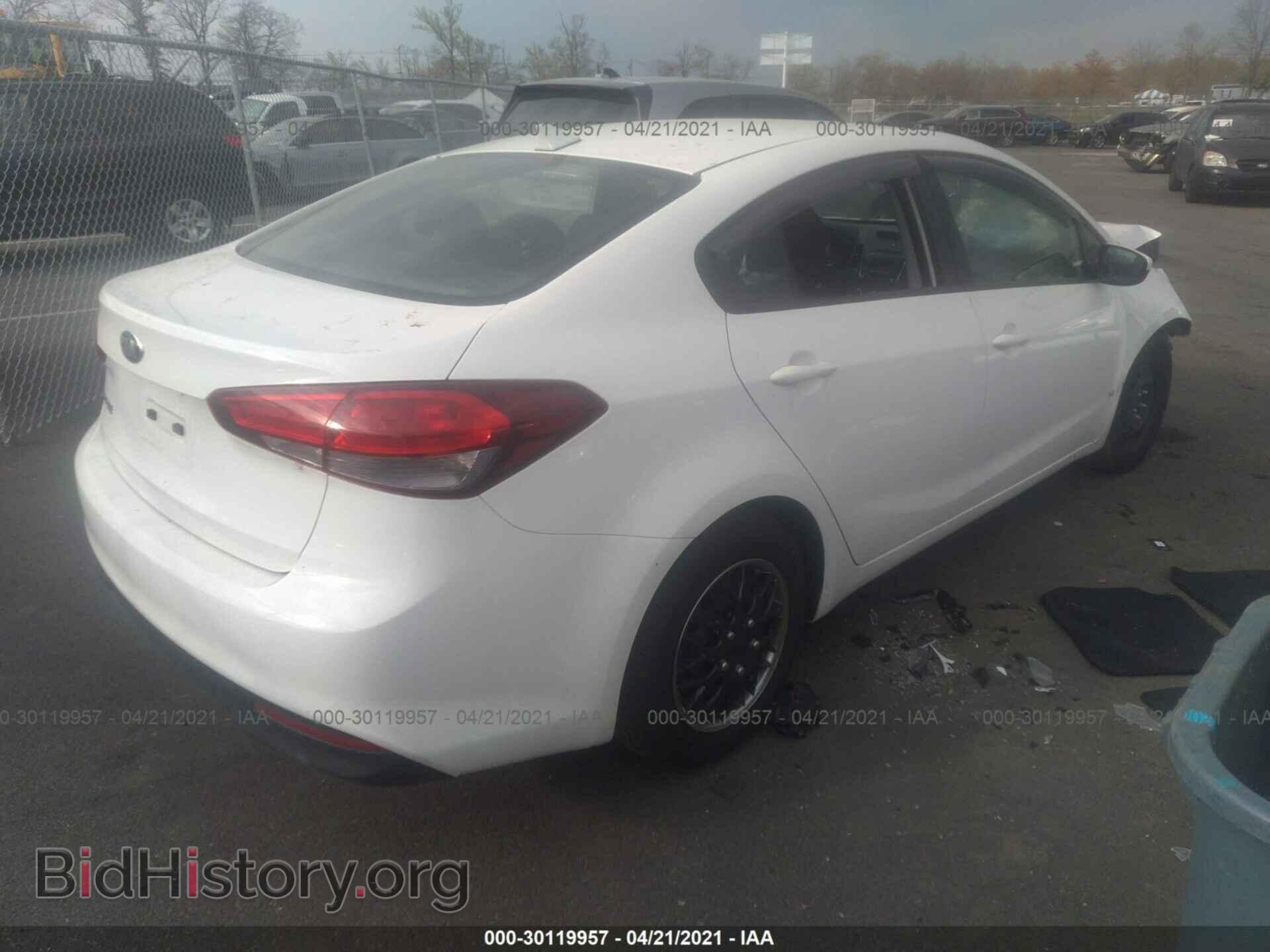 2017 KIA FORTE - VIN: 3KPFK4A72HE052563 - Фото 4