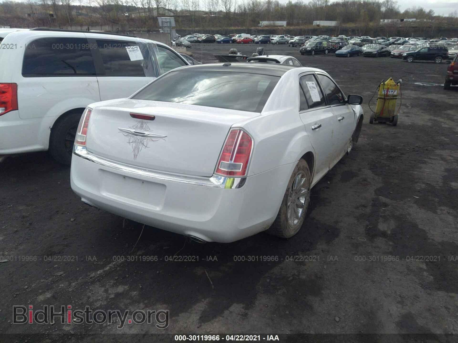 2012 CHRYSLER 300 - VIN: 2C3CCAET2CH308269 - Photo 4