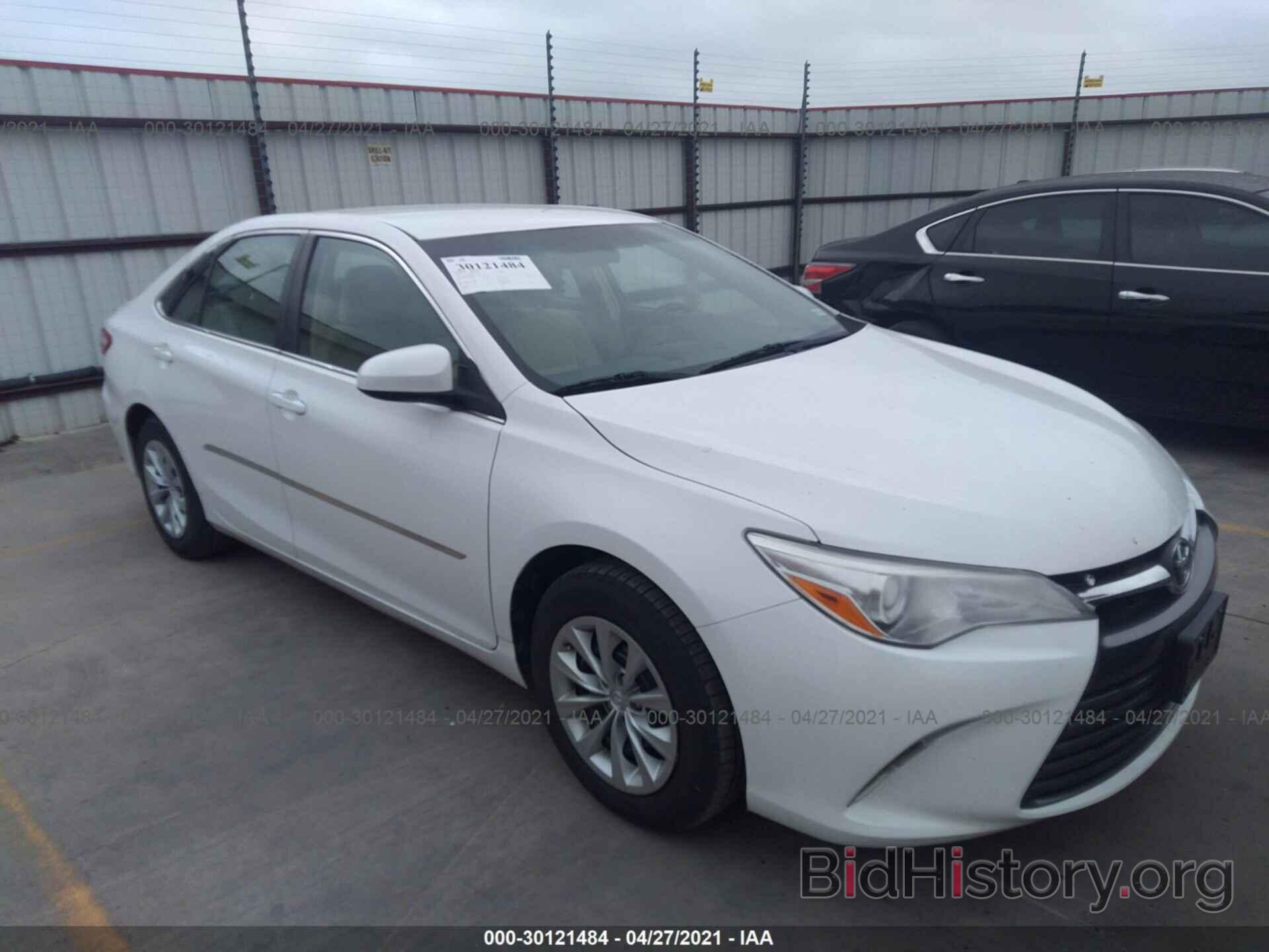 Photo 4T4BF1FK9FR472528 - TOYOTA CAMRY 2015