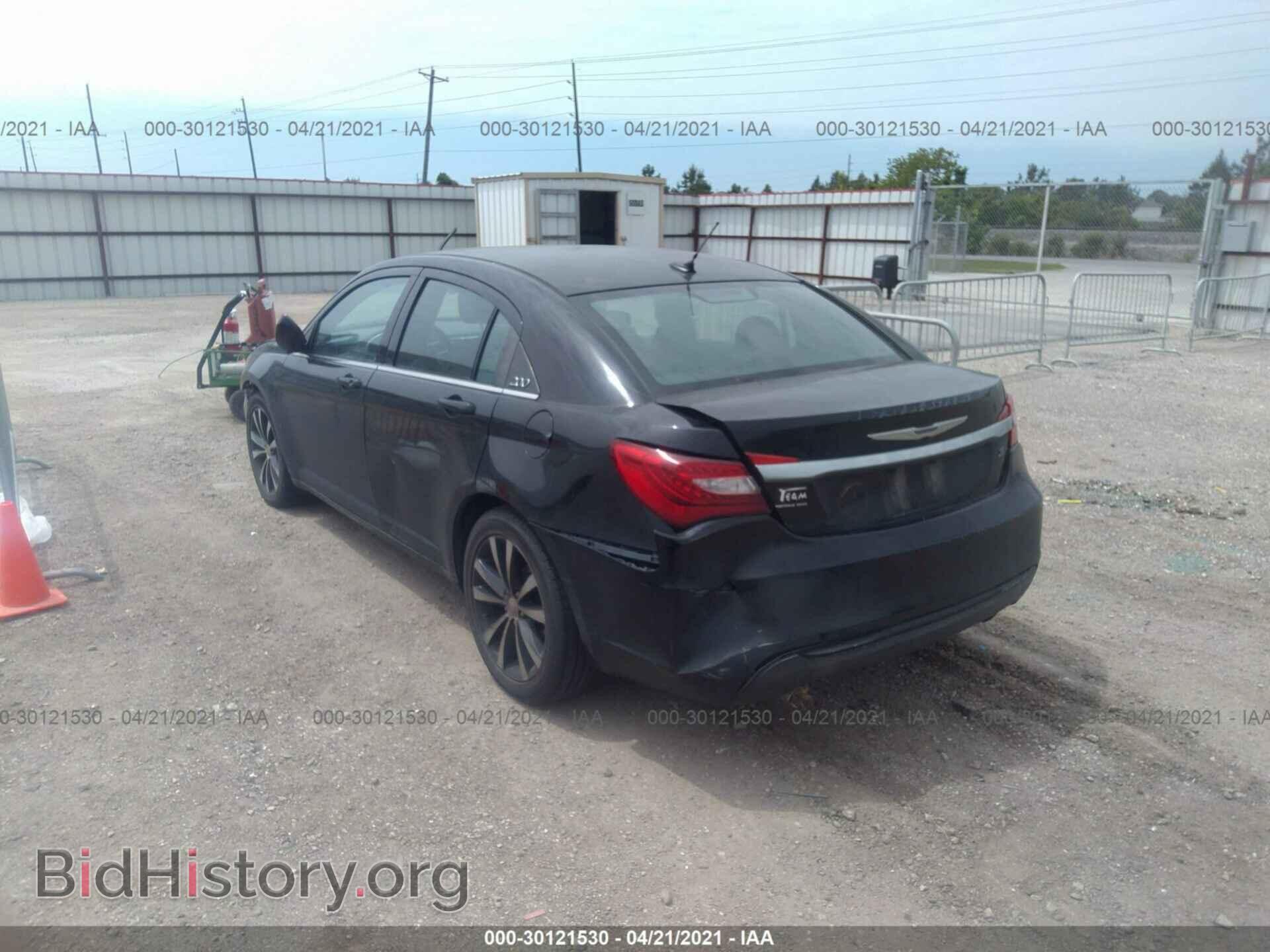 2013 CHRYSLER 200 - VIN: 1C3CCBBG2DN706555 - Фото 3