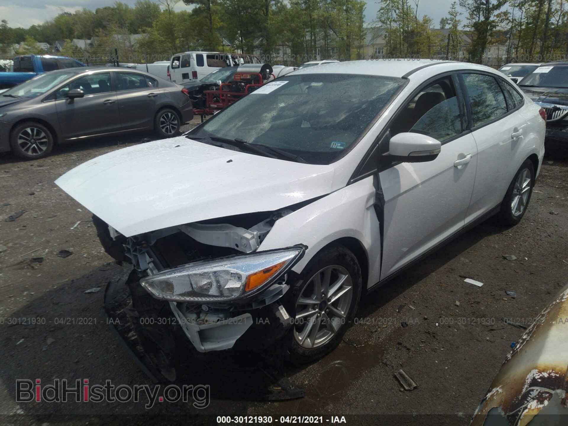 2016 FORD FOCUS - VIN: 1FADP3F25GL205626 - Фото 2