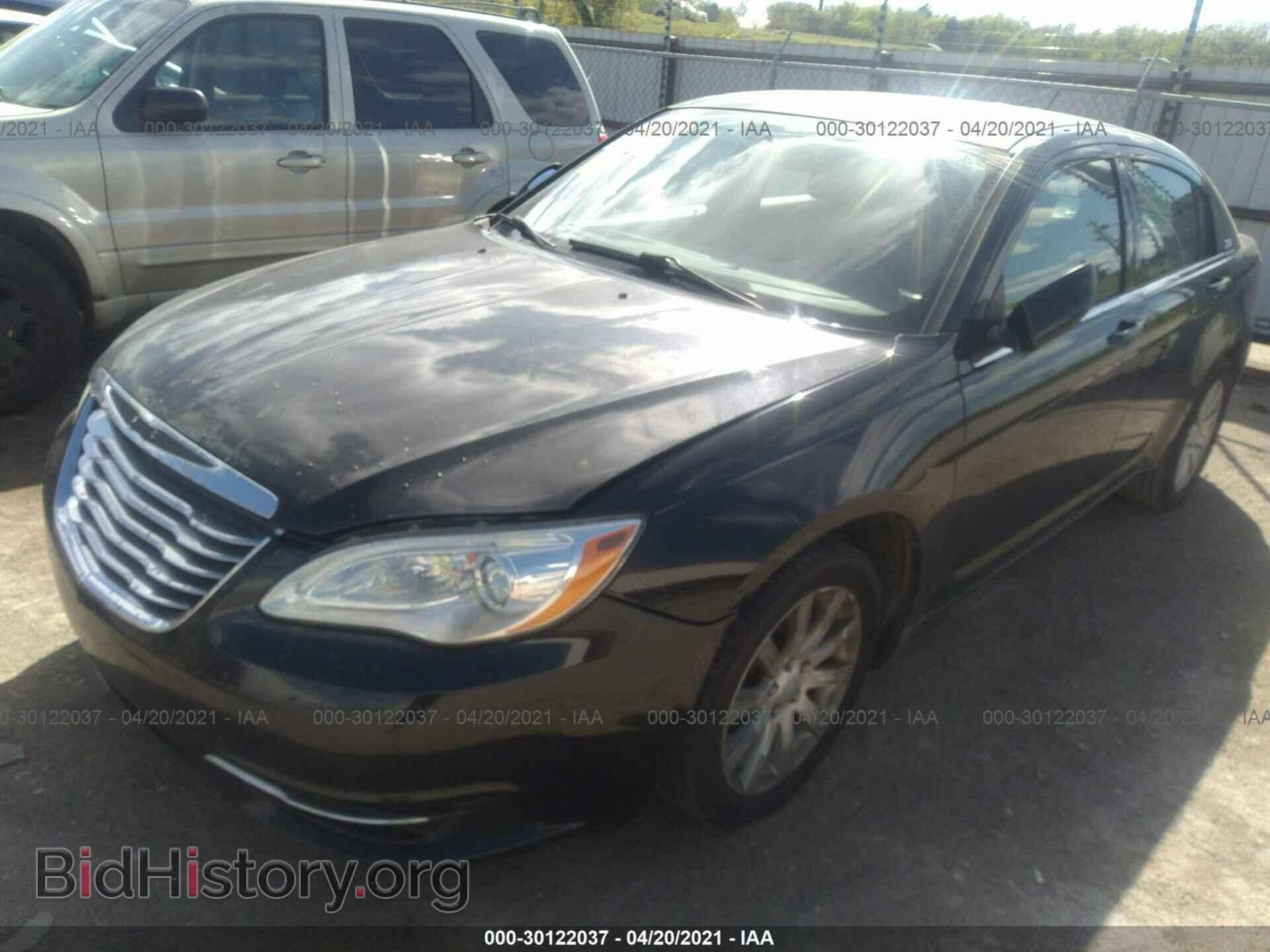 2012 CHRYSLER 200 - VIN: 1C3CCBBB5CN236637 - Фото 2