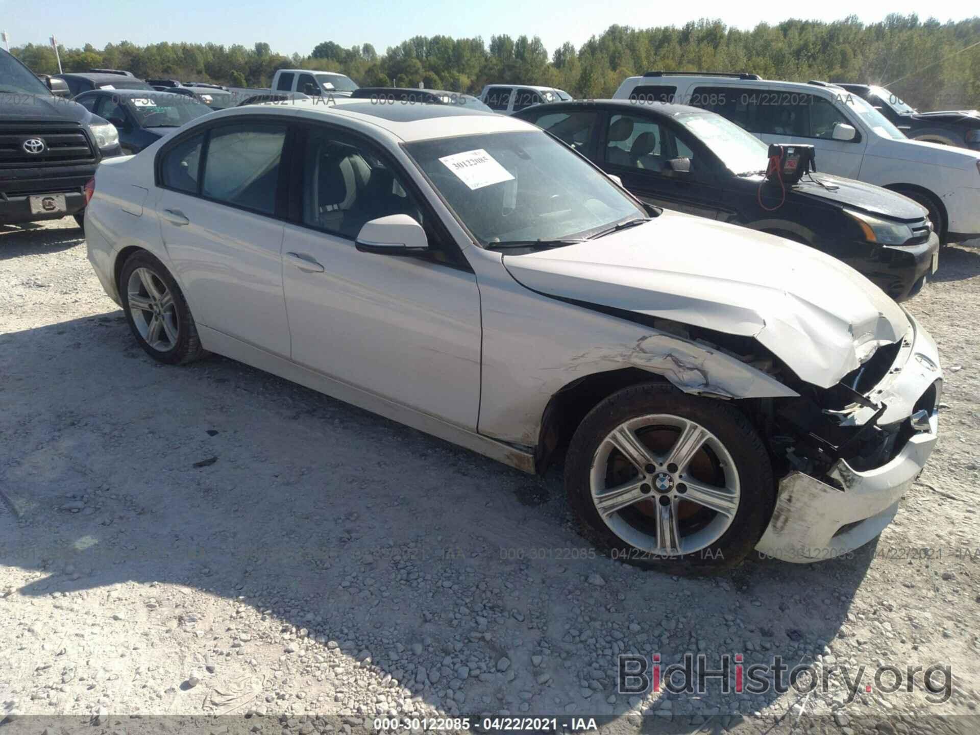 Photo WBA3B1C58DF461984 - BMW 3 SERIES 2013