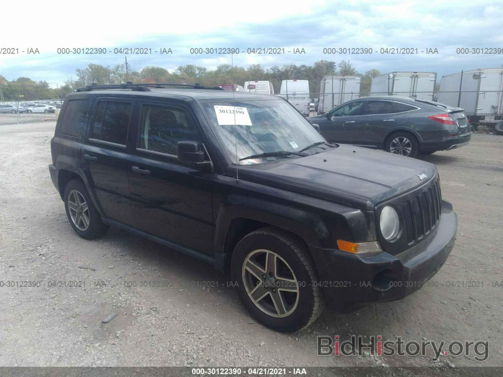 Photo 1J8FT28W48D767580 - JEEP PATRIOT 2008