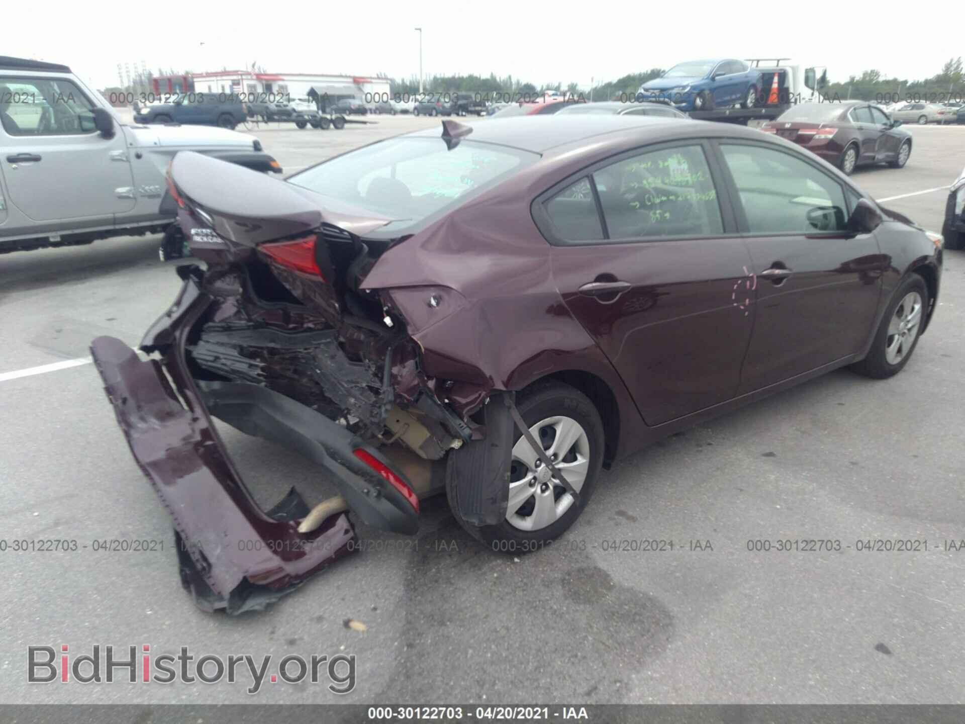 2017 KIA FORTE - VIN: 3KPFK4A73HE145673 - Фото 4
