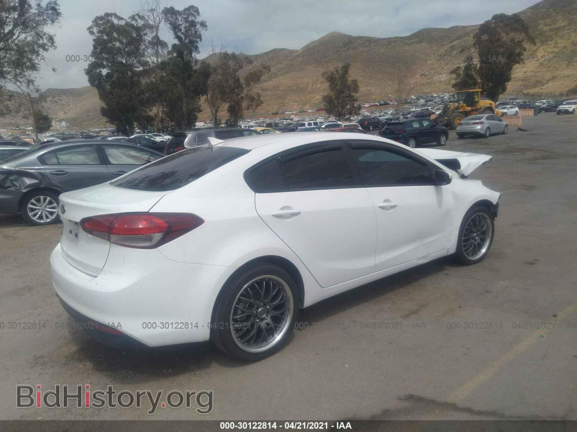 2017 KIA FORTE - VIN: 3KPFK4A74HE096533 - Фото 4