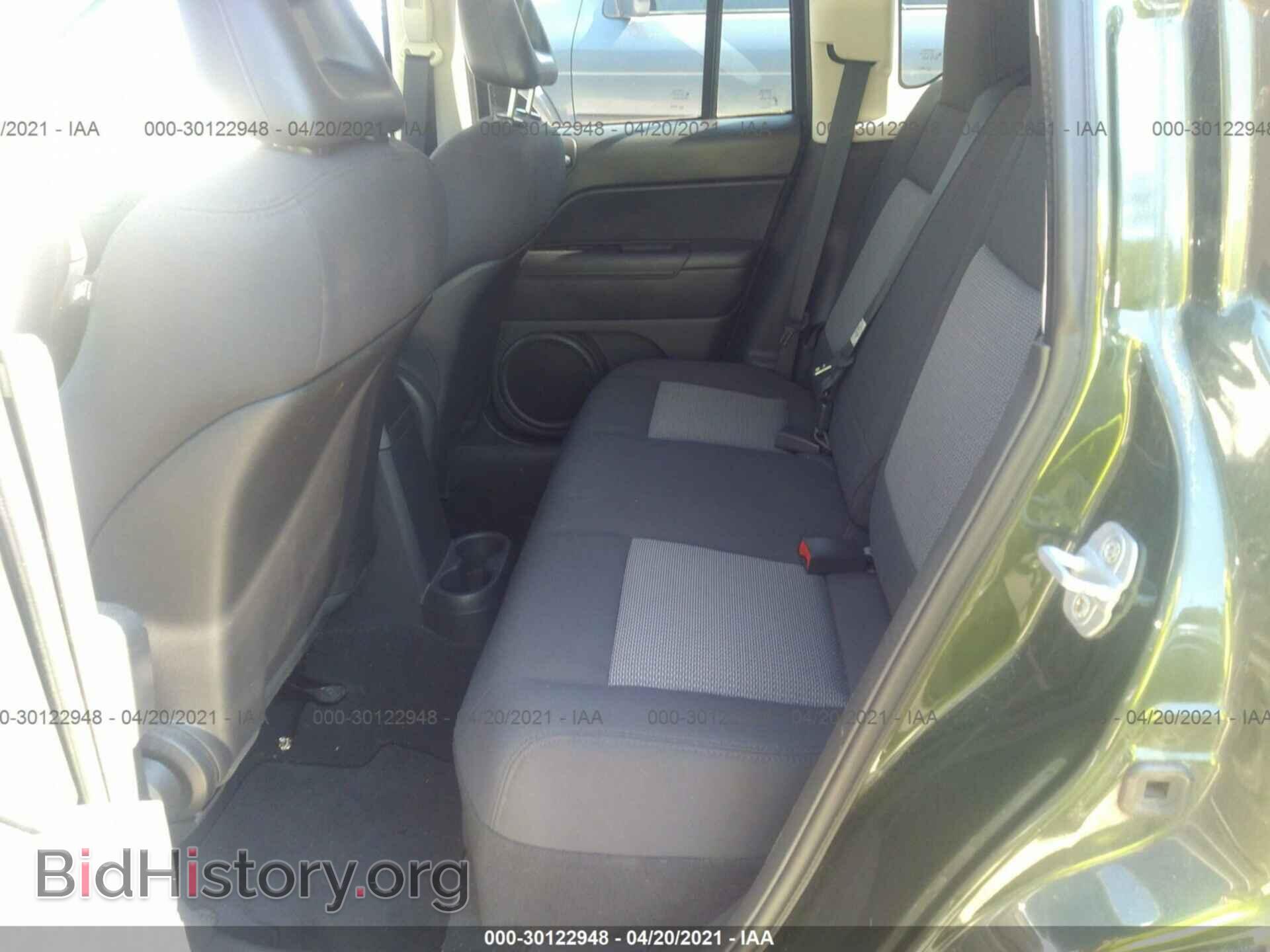 2009 JEEP COMPASS - VIN: 1J4FT47B69D114584 - Фото 8