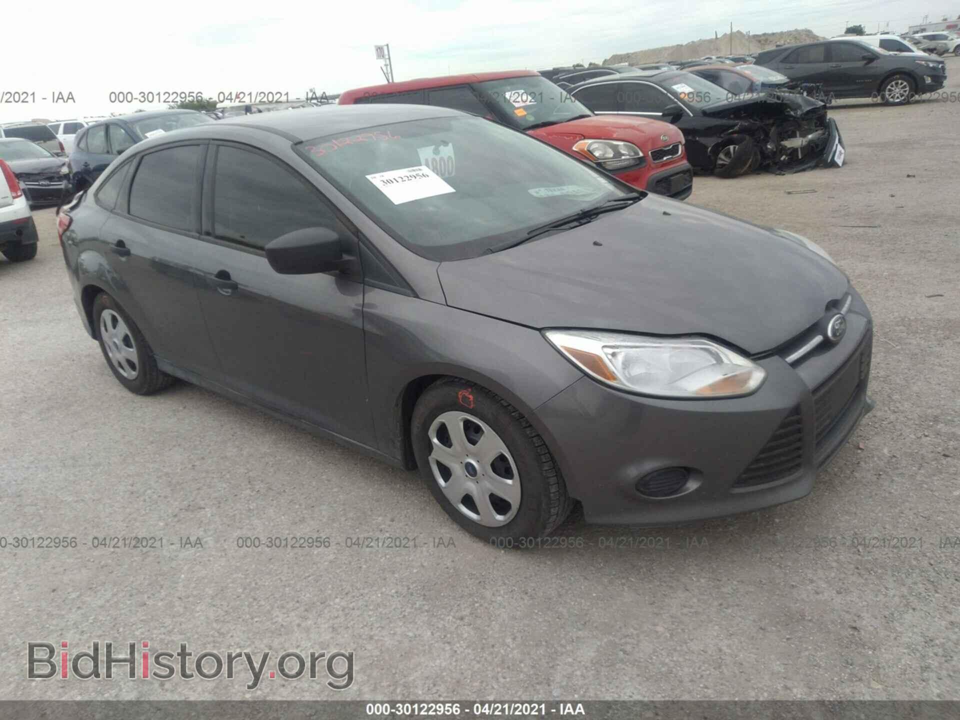 Photo 1FAHP3E27CL385916 - FORD FOCUS 2012