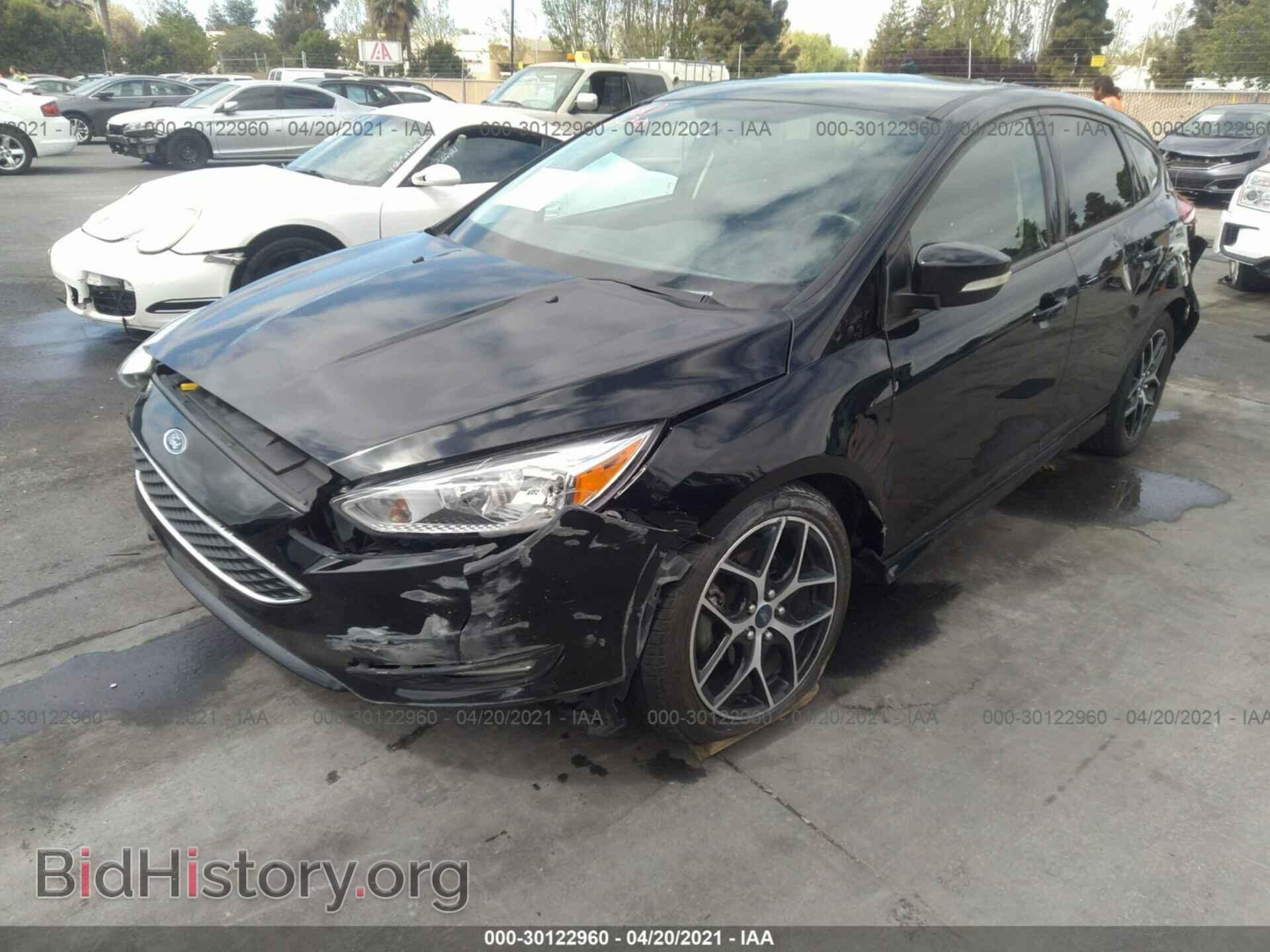 2016 FORD FOCUS - VIN: 1FADP3K2XGL203294 - Фото 2